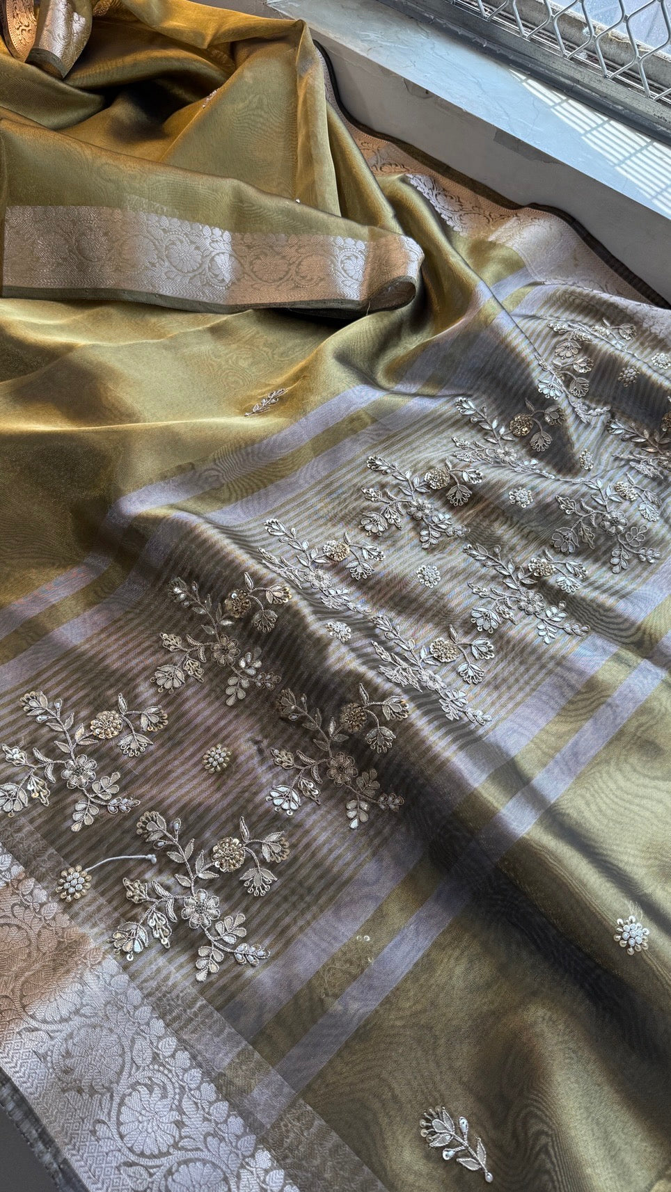 Pure Soft Silk Banarasi Weaving Saree with Zardozi Gotapatti & Pearl Sequins Pallu
