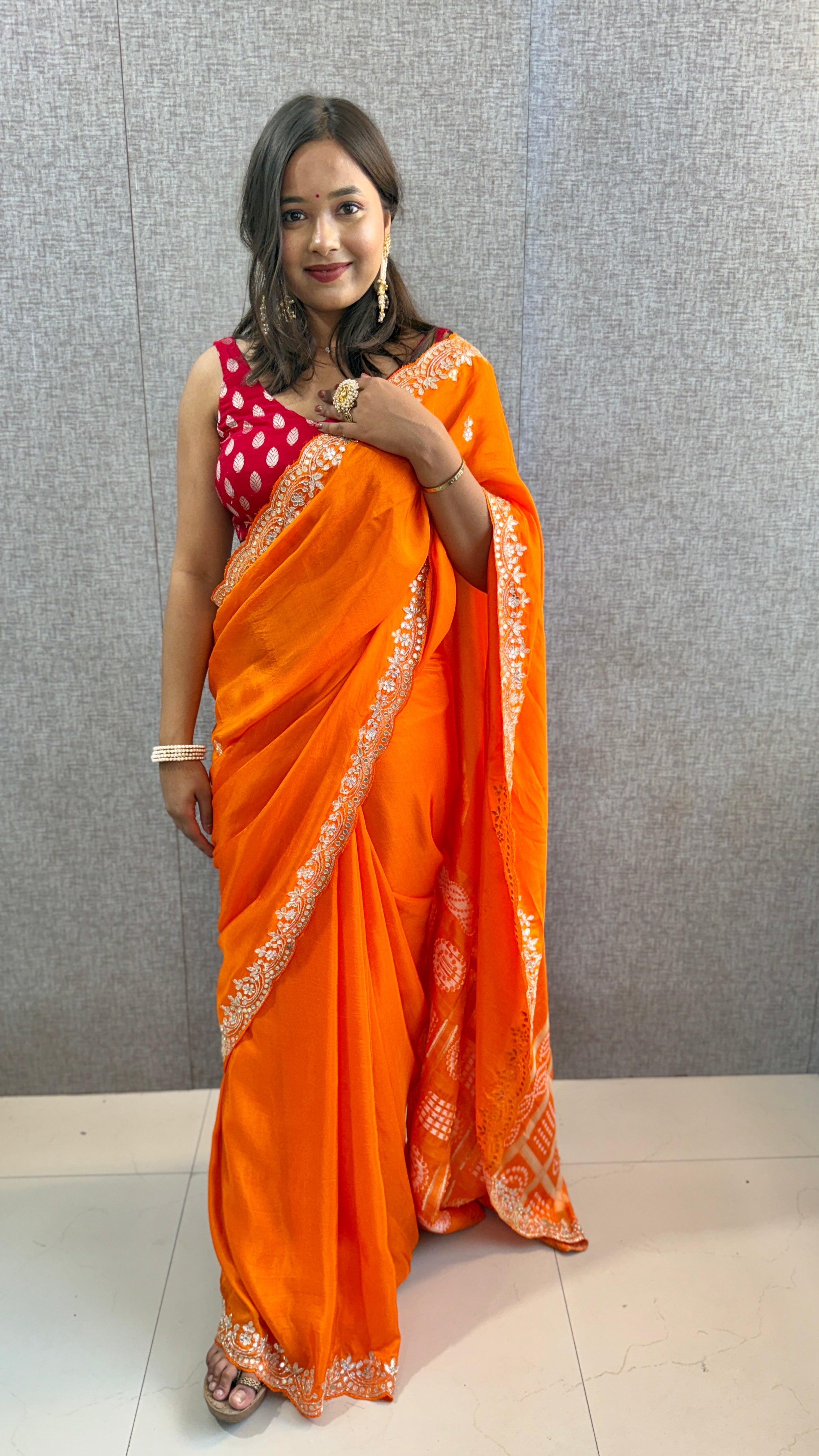 Pure munga silk saree with bandhej pallu