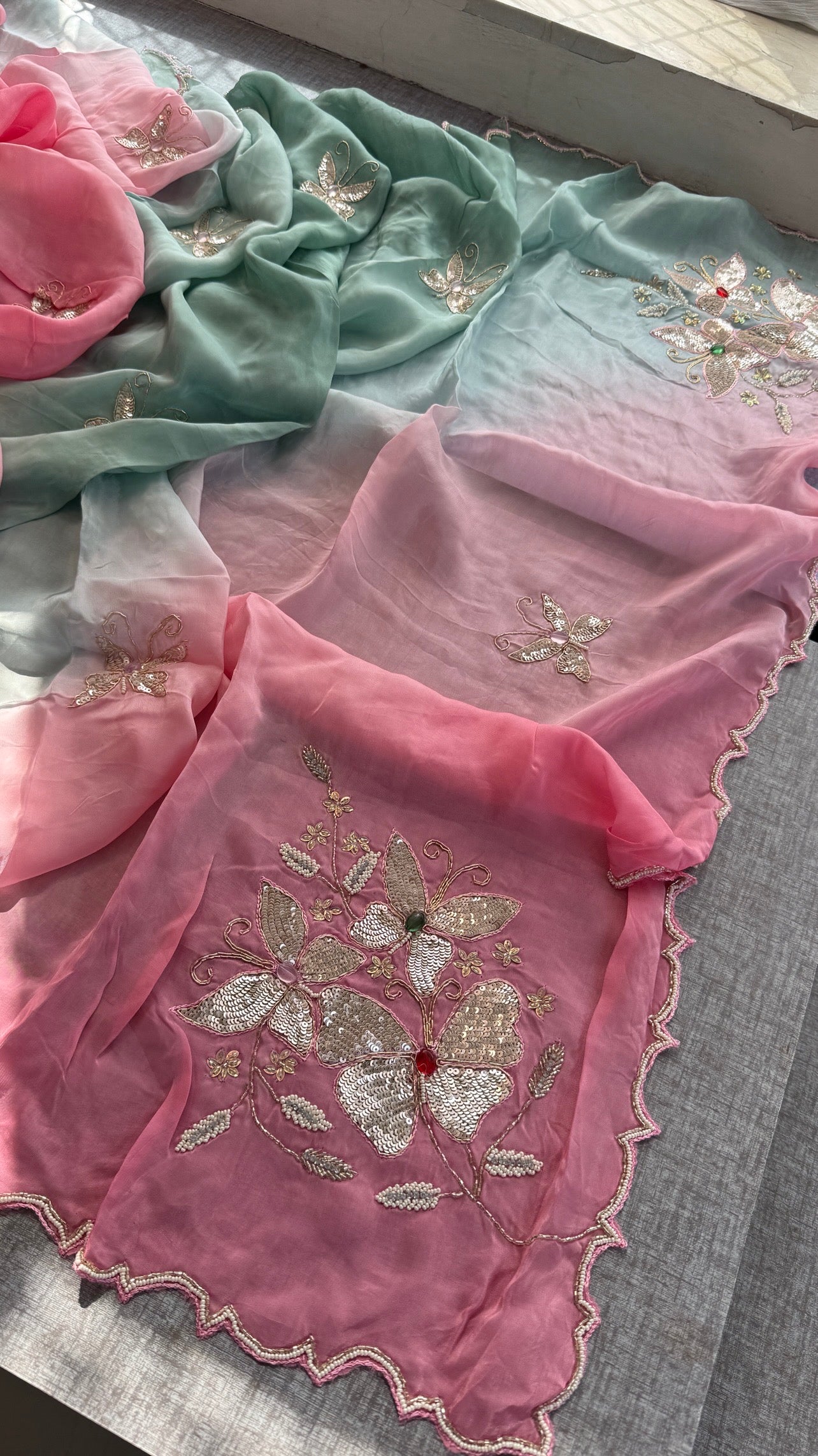 Silk party wear Saree with scallop border