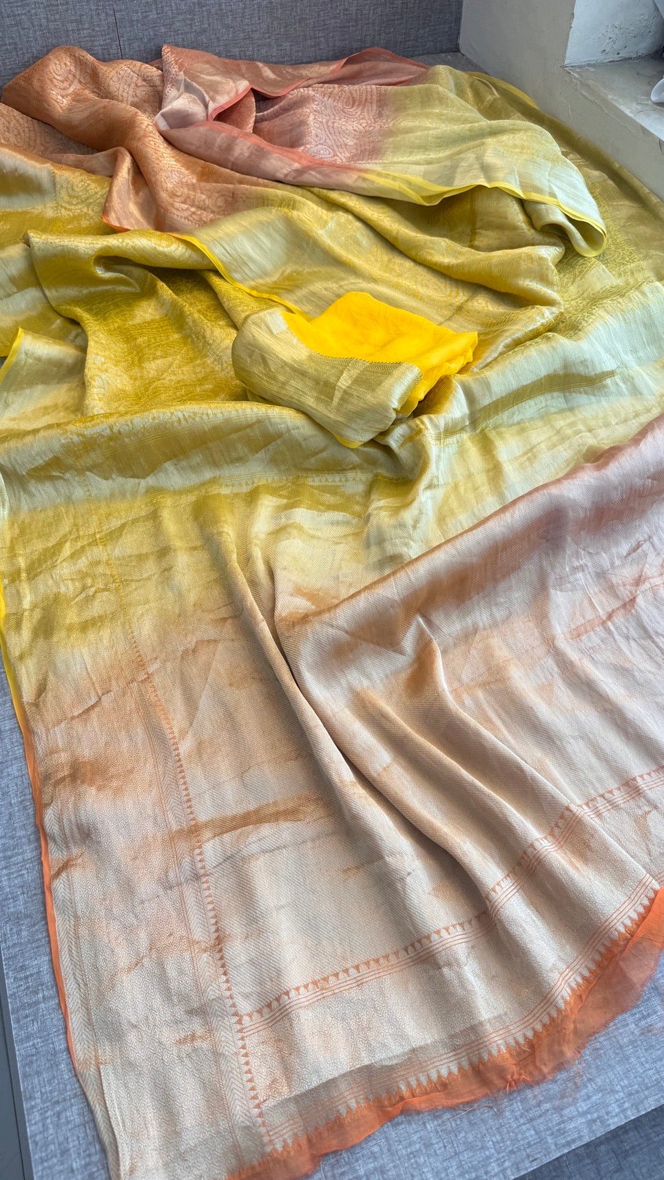 Khaddi Georgette Banarasi Weaving Saree with Elegant Zari Border – Soft Festive Drape