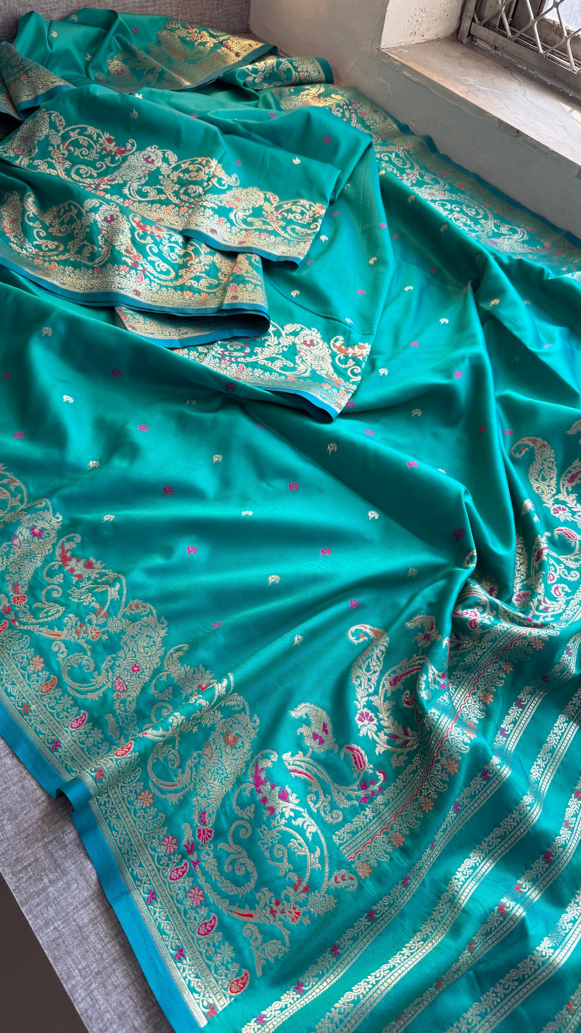 Soft Munga Silk Meena Banarasi Weaving Saree – Classic Royal Banarasi Elegance