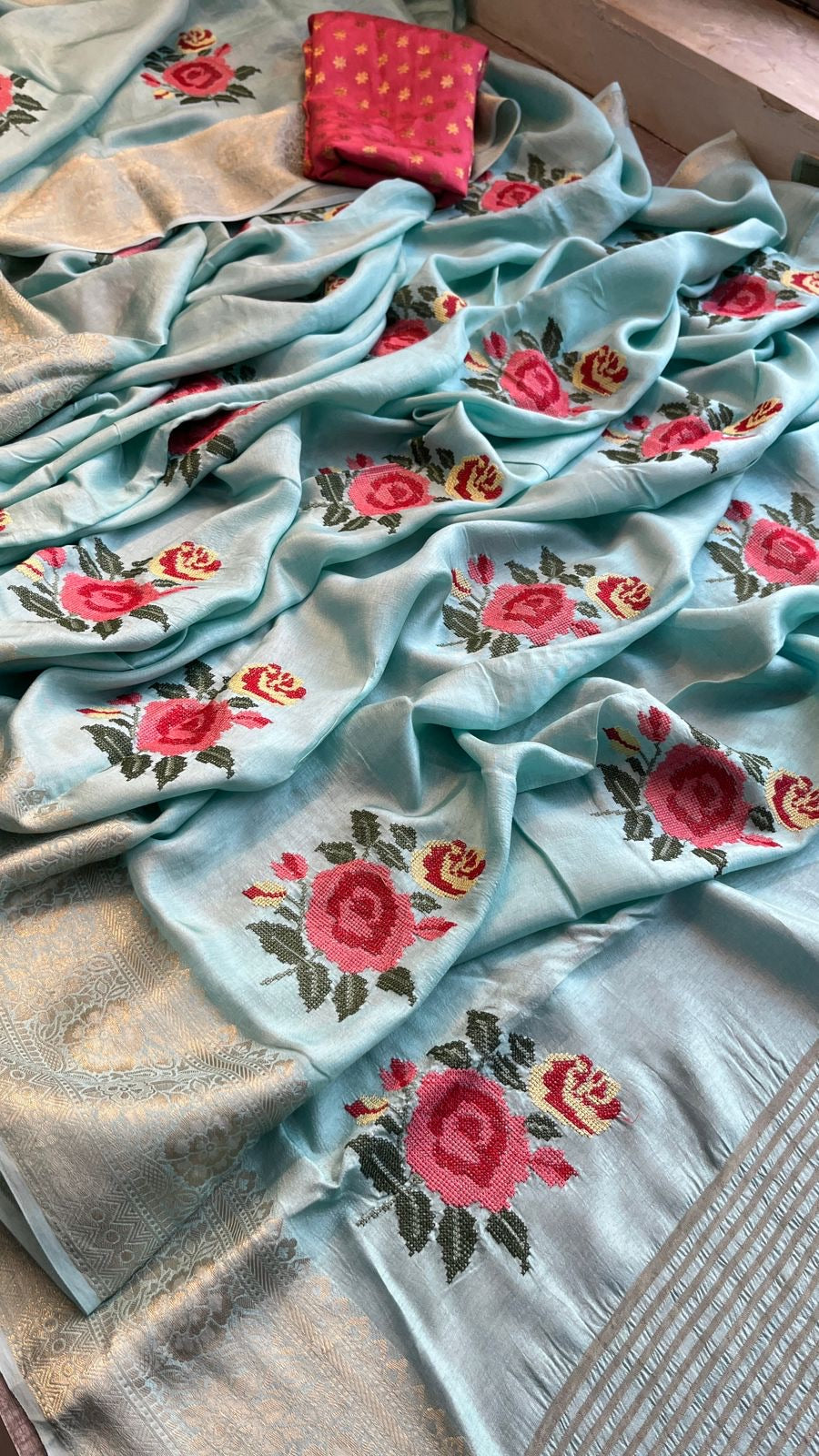 Elegant Soft Munga Silk Banarasi Saree with Multi-Thread Embroidery & Rich Zari Weaving