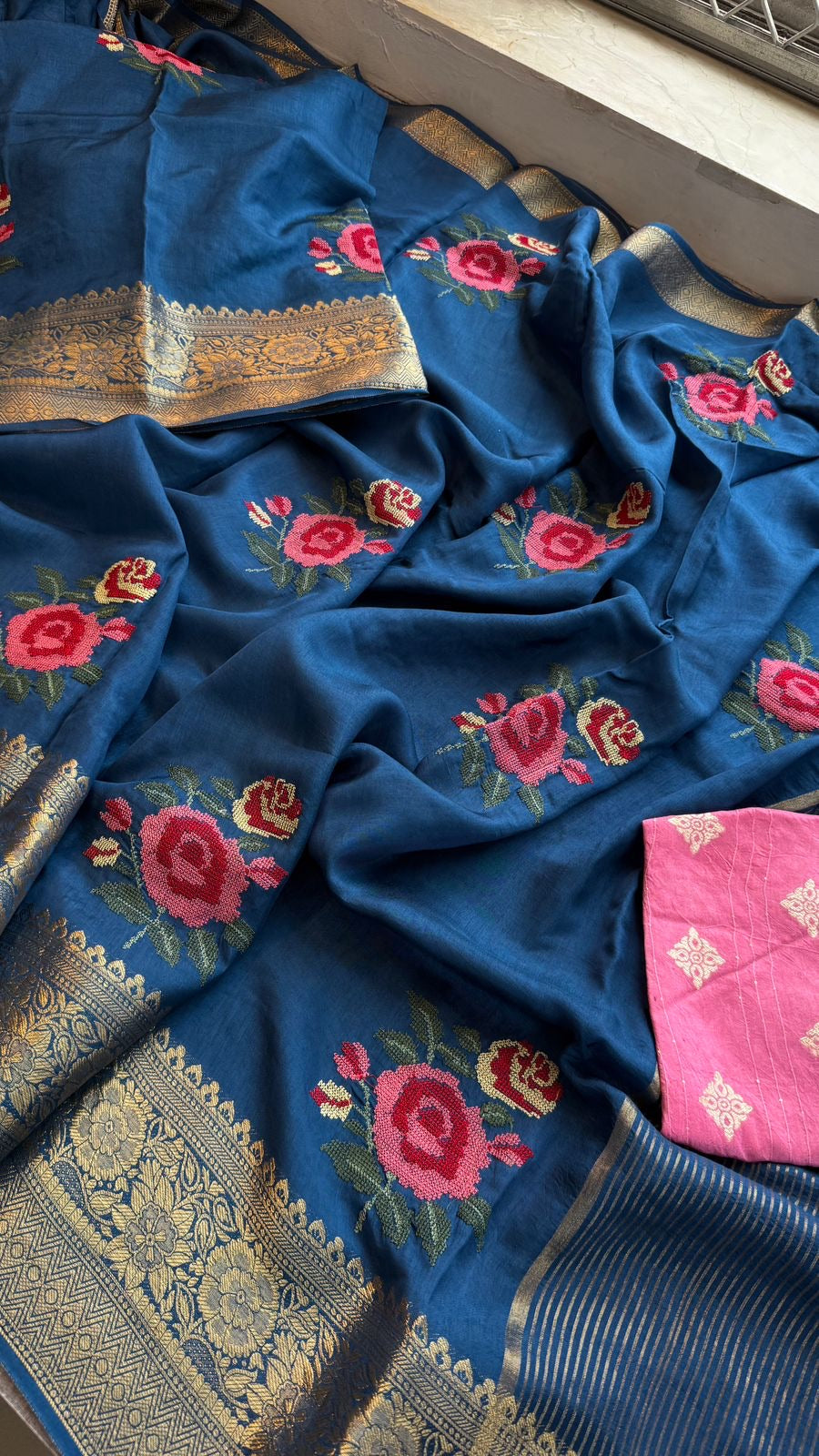 Elegant Soft Munga Silk Banarasi Saree with Multi-Thread Embroidery & Rich Zari Weaving