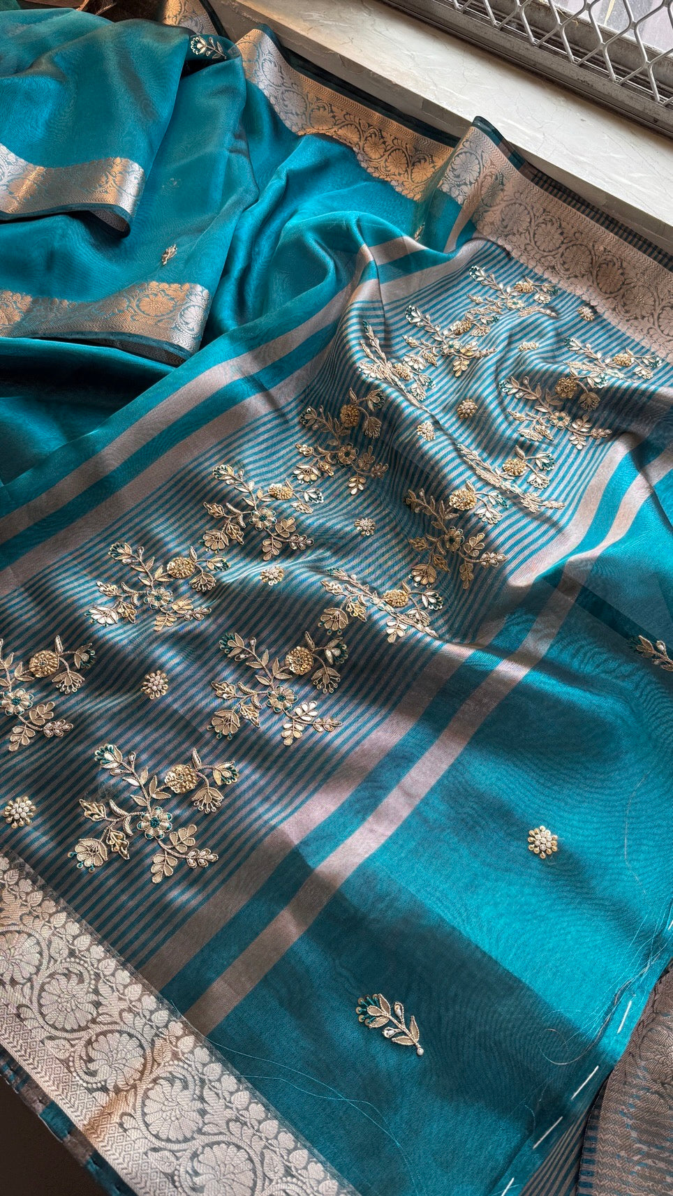 Pure Soft Silk Banarasi Weaving Saree with Zardozi Gotapatti & Pearl Sequins Pallu