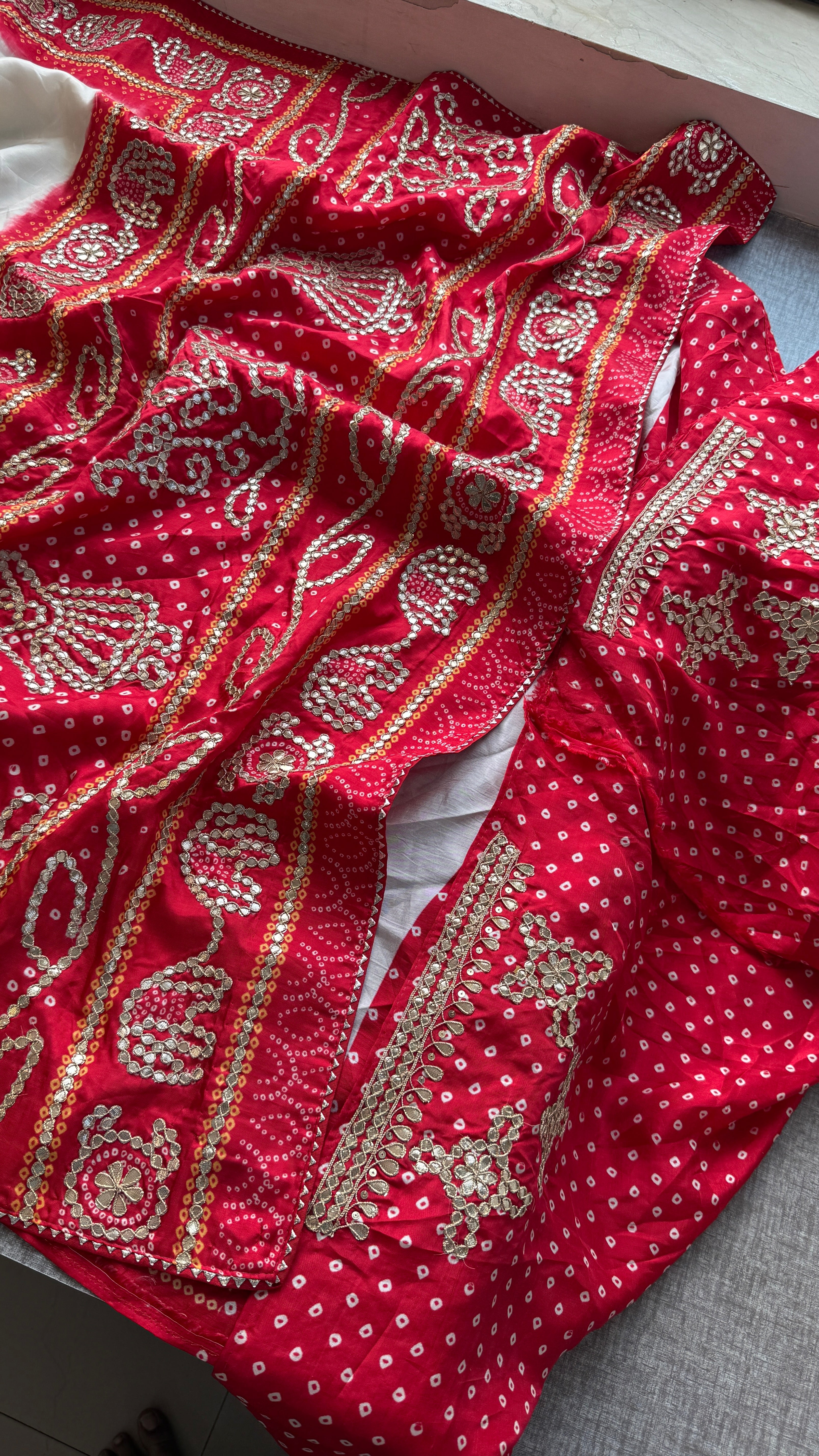 Munga Silk Bandhani Enhanced with Elephant pattern