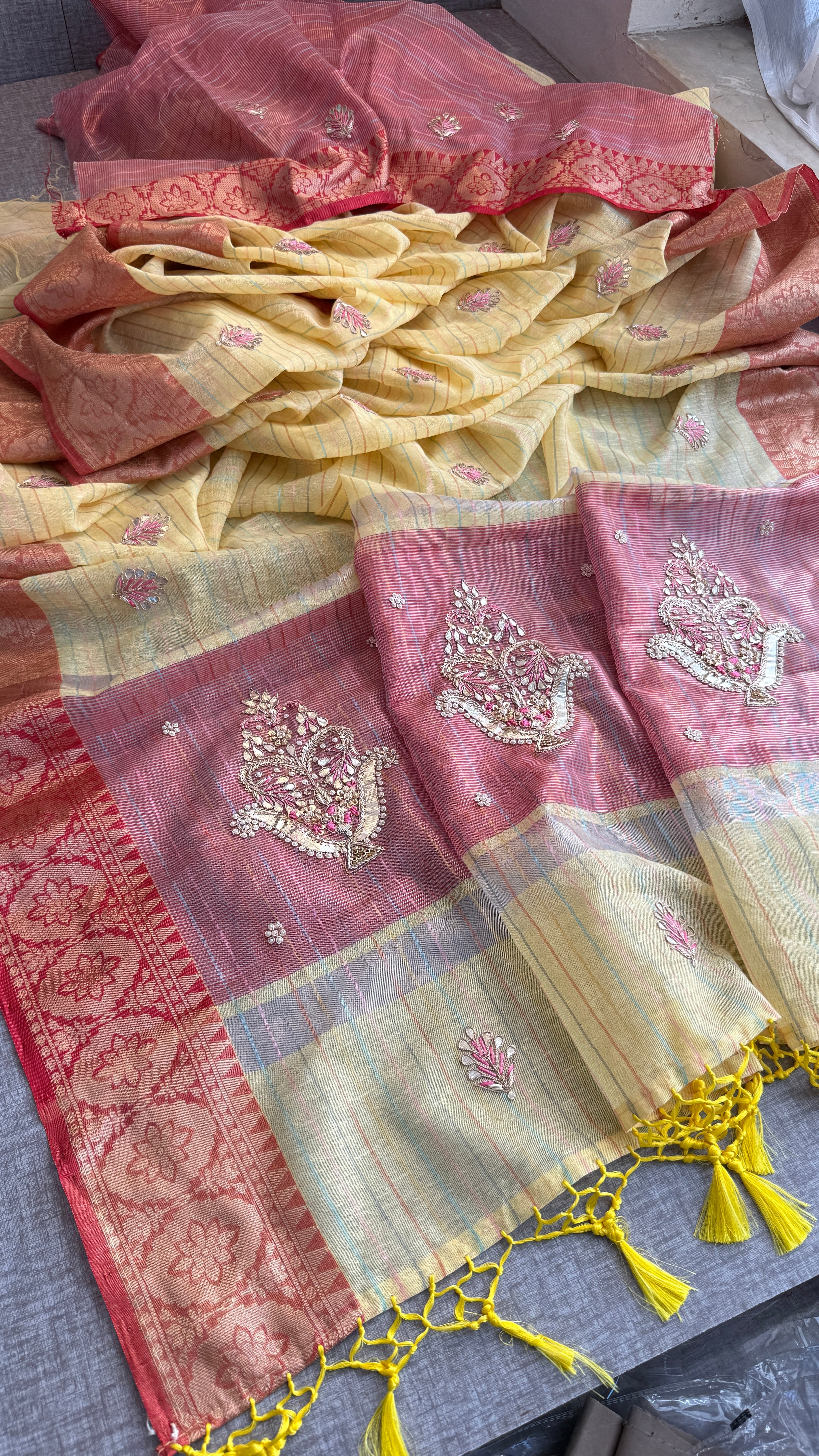 100%pure Tissue Linen Silk saree with Banarasi Weaving