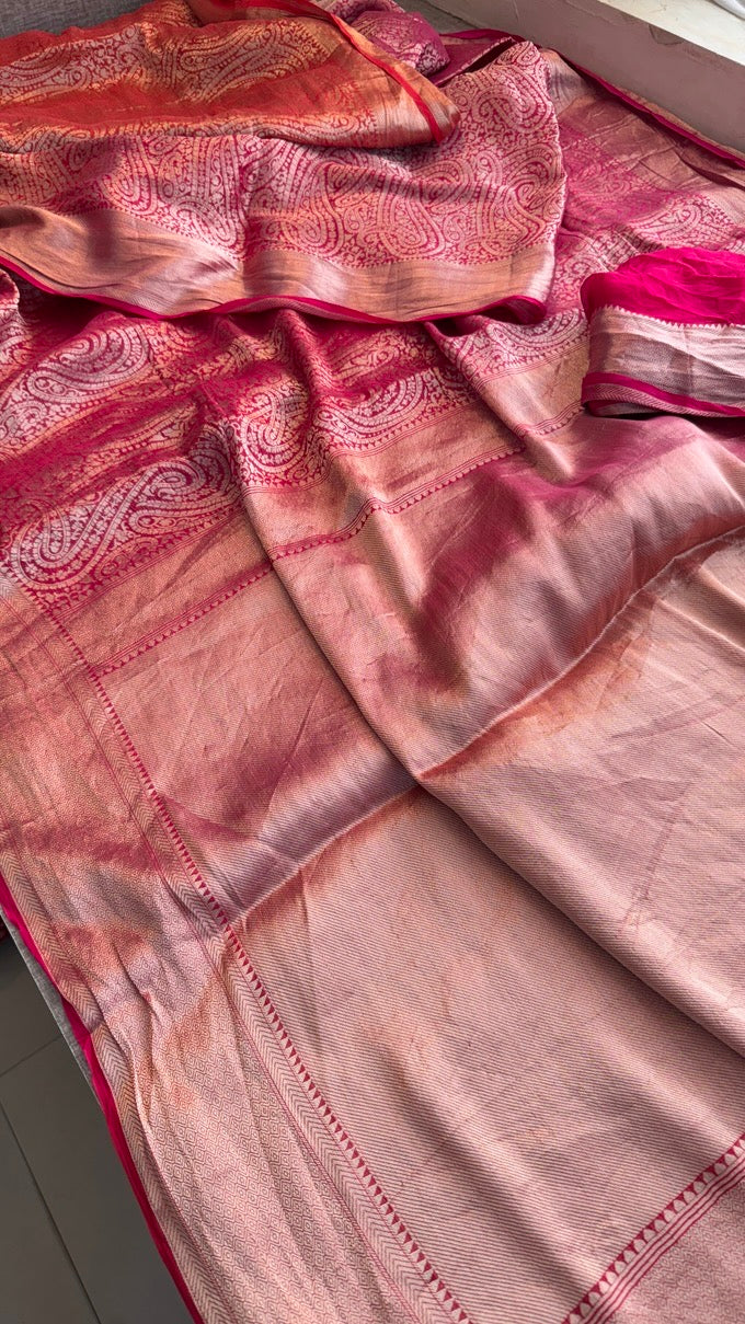 Khaddi Georgette Banarasi Weaving Saree with Elegant Zari Border – Soft Festive Drape