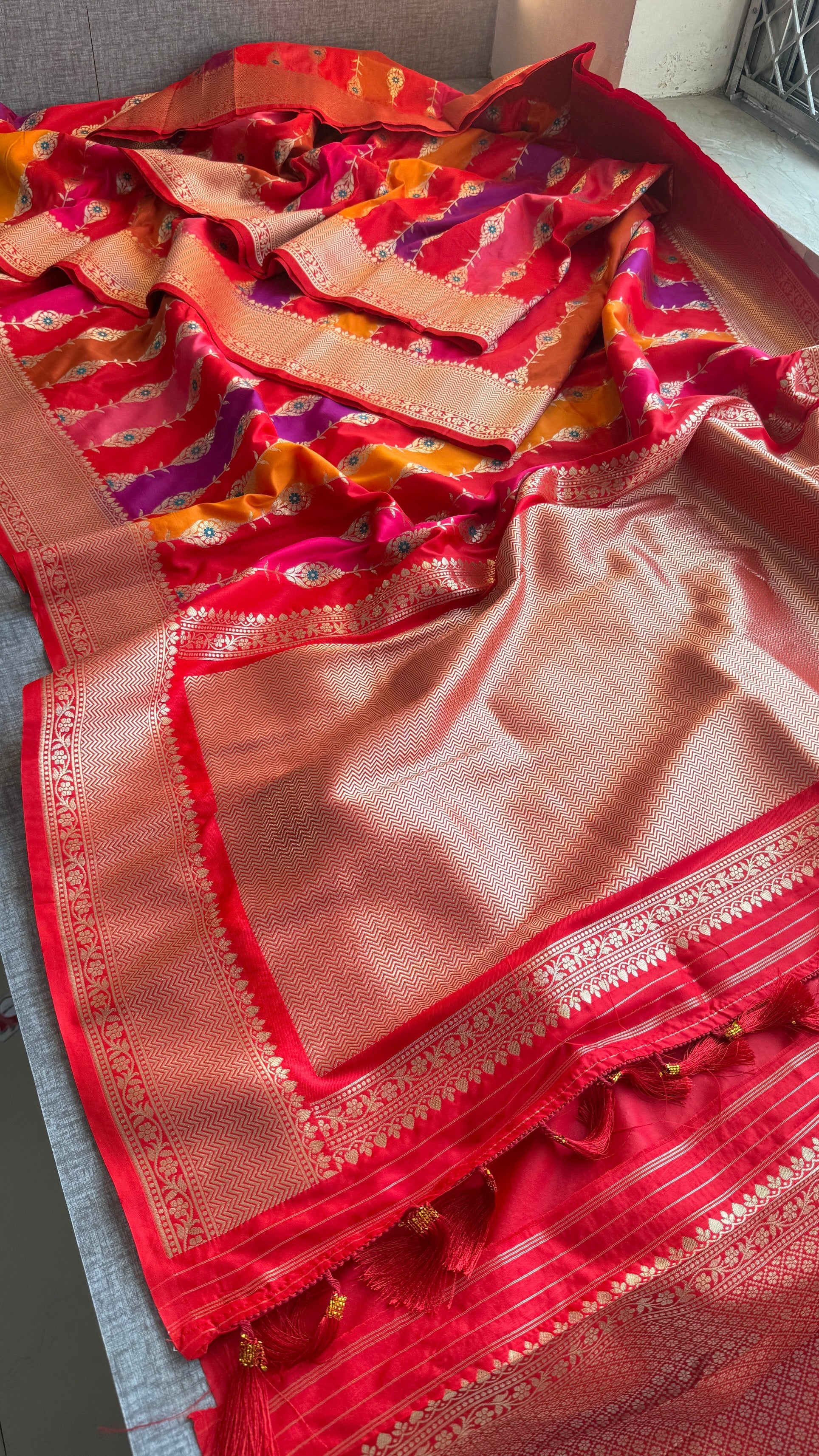 Soft Munga Silk Meena Banarasi Weaving Saree – Classic Royal Banarasi Elegance