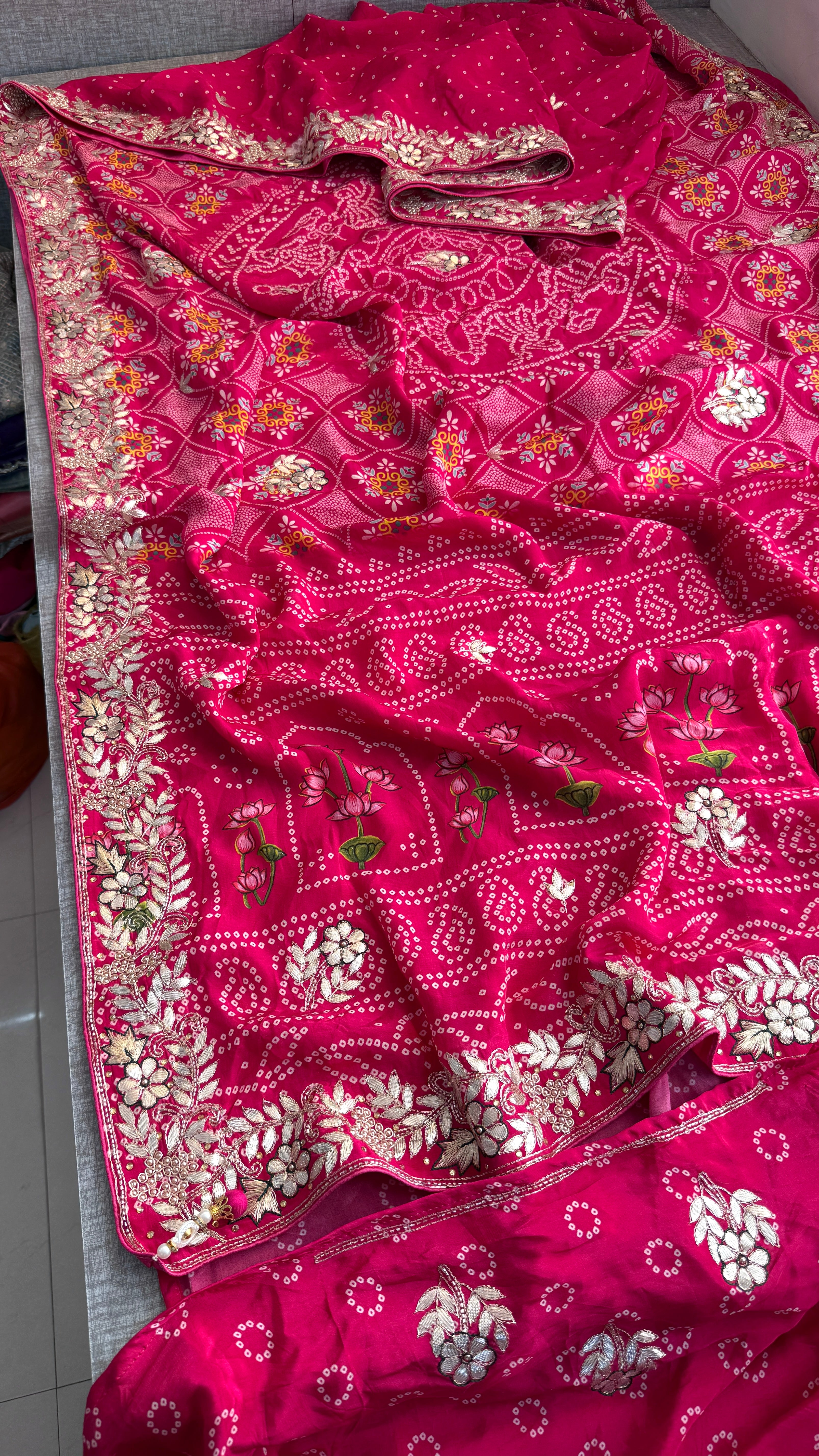 Soft Munga crepe silk saree with gotapatti