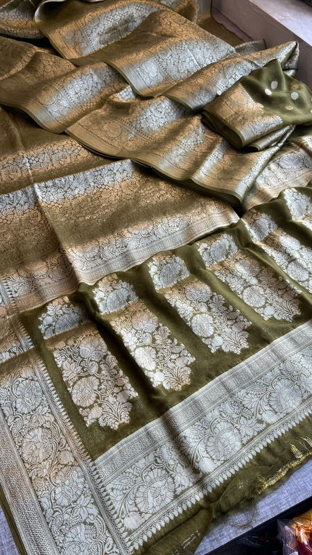 Khaddi Georgette Banarasi Saree with Zari Weaving | Soft Lightweight & Easy Drape | Elegant Saree