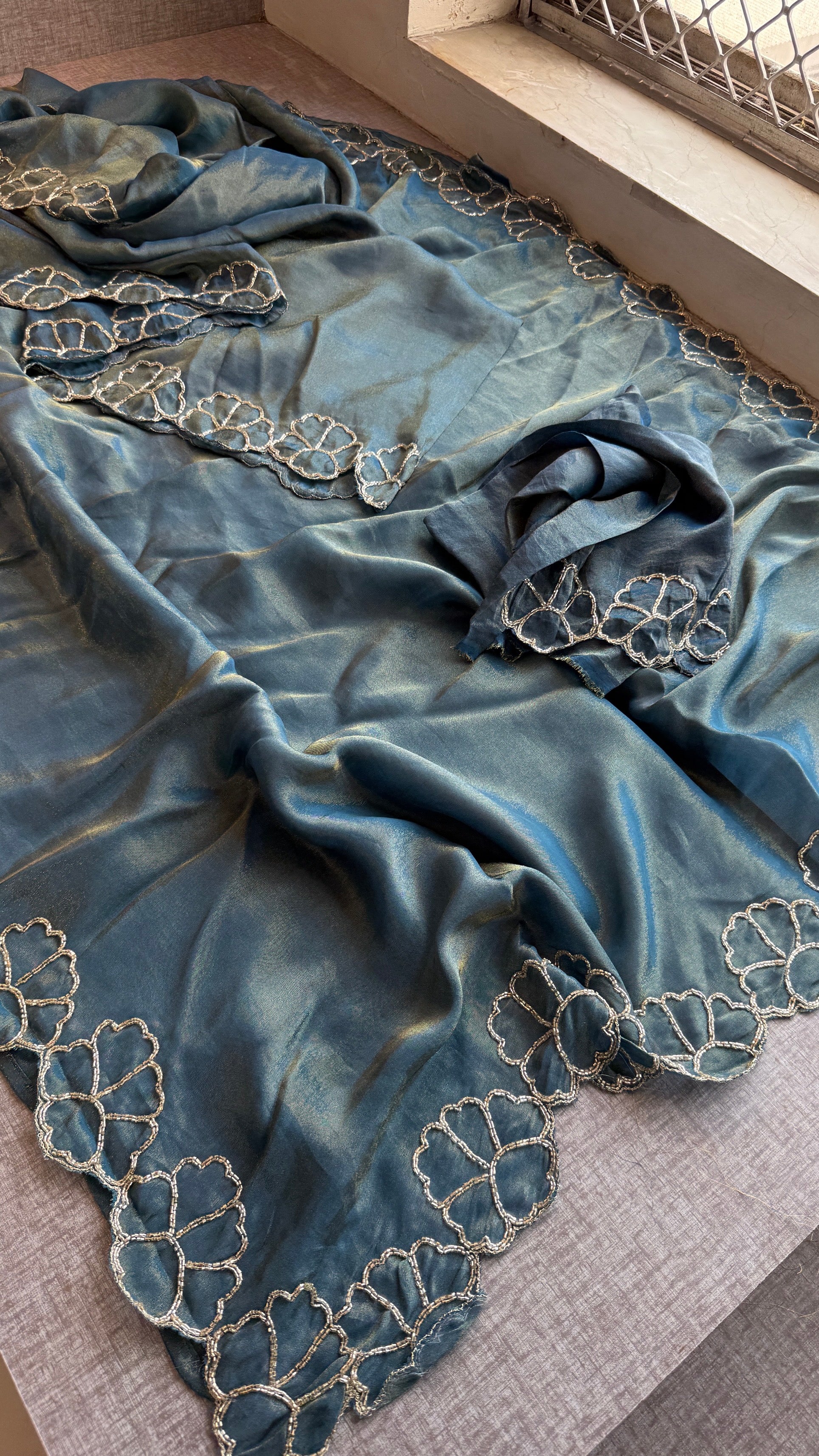Pure Cosmo Silk Saree with Hand Kutdana Work & Designer Scallop Border – Luxury Party Wear Silk Saree
