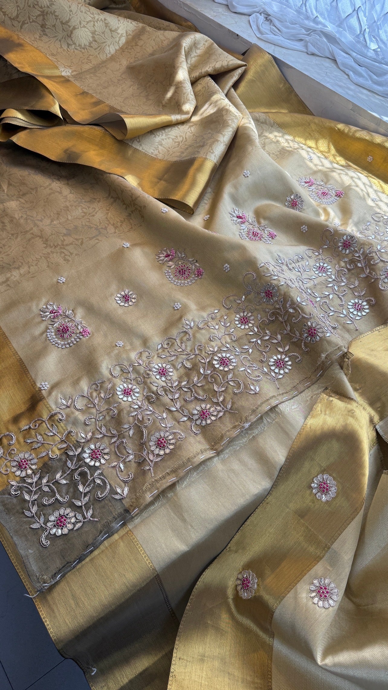Banarasi Tissue Saree With Heavy work over Pallu