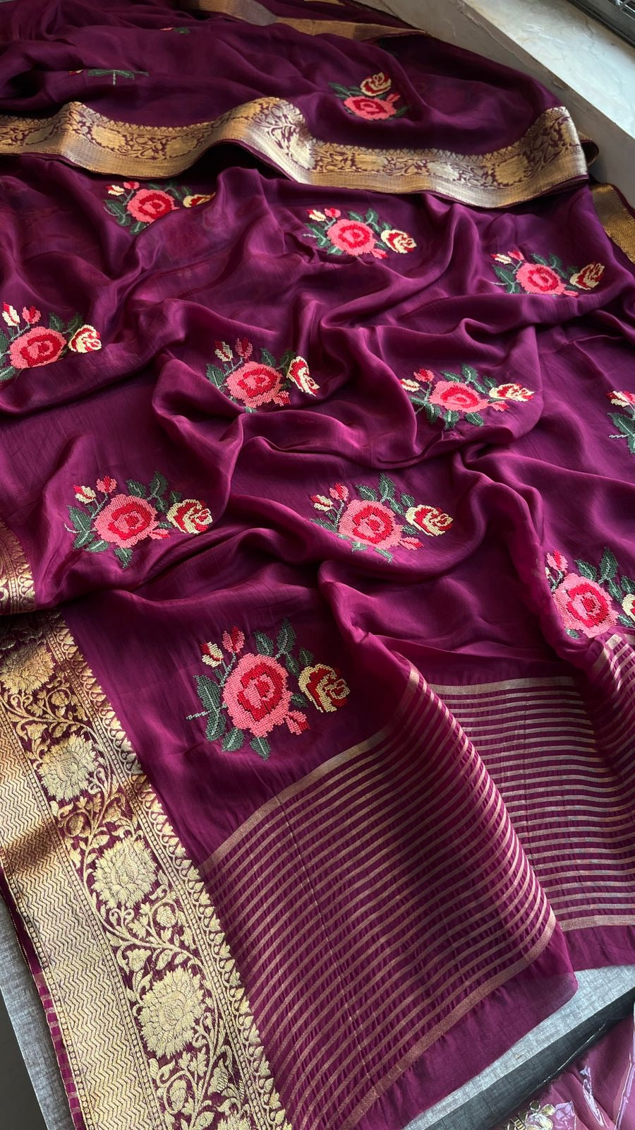 Elegant Soft Munga Silk Banarasi Saree with Multi-Thread Embroidery & Rich Zari Weaving