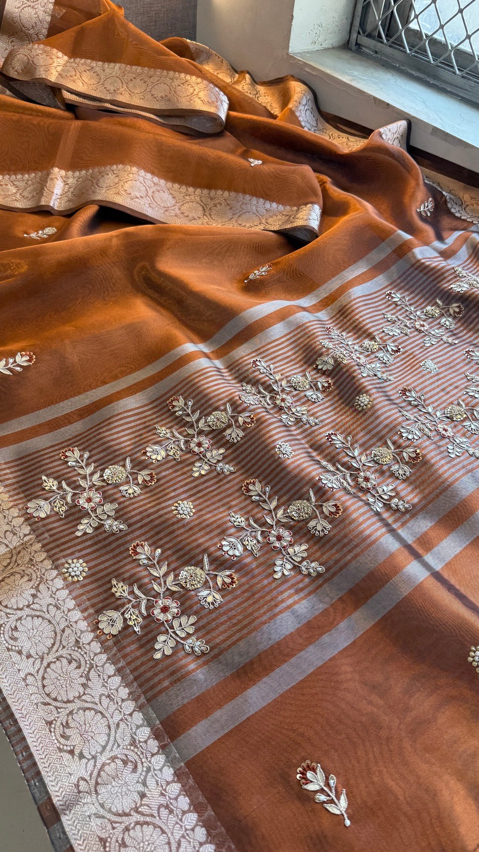 Pure Soft Silk Banarasi Weaving Saree with Zardozi Gotapatti & Pearl Sequins Pallu