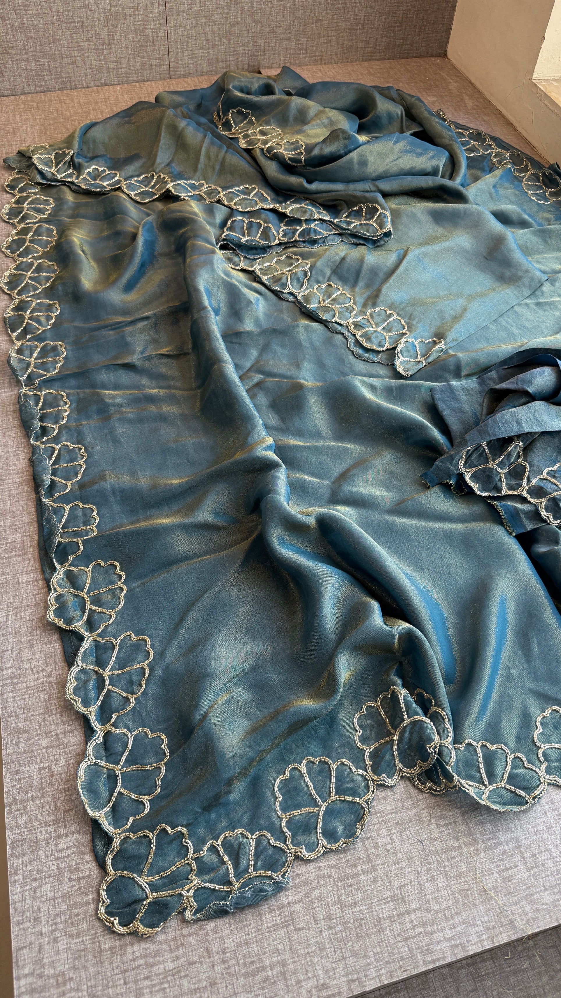 Pure Cosmo Silk Saree with Hand Kutdana Work & Designer Scallop Border – Luxury Party Wear Silk Saree