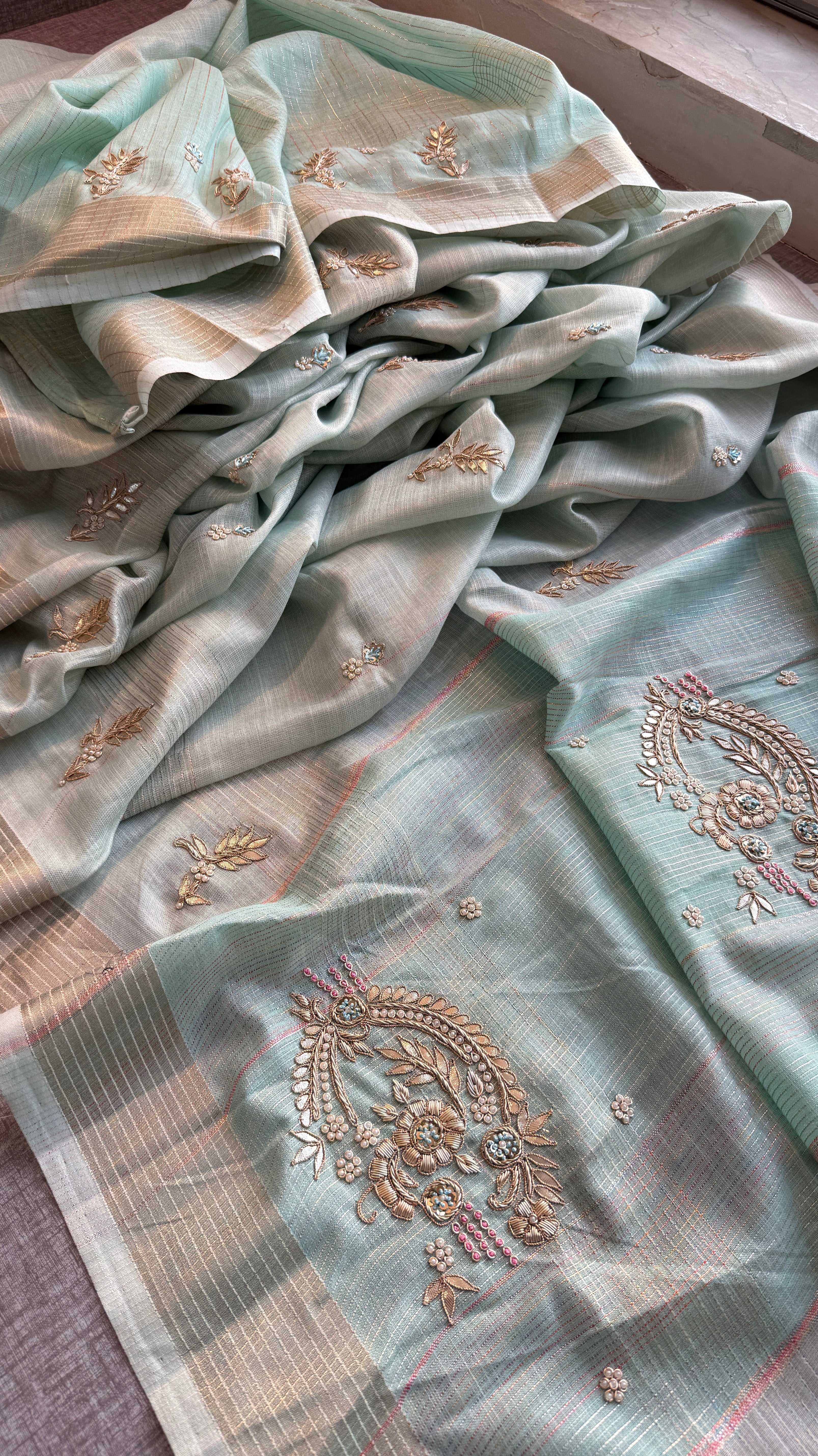Pure tissue linen with banarasi weaving