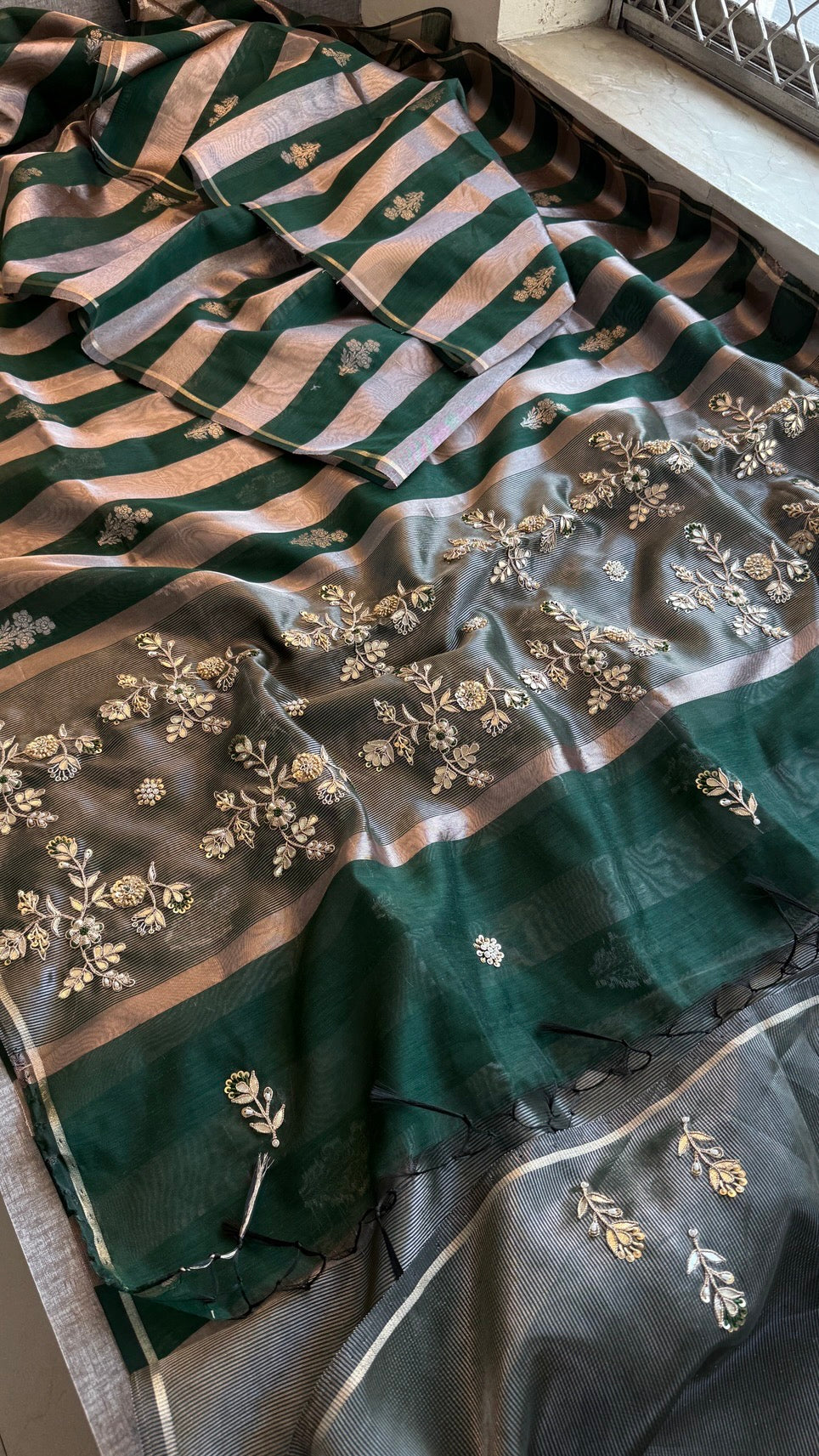 Pure Soft Silk Banarasi Weaving Saree with Zardozi Gotapatti & Pearl Sequins Pallu