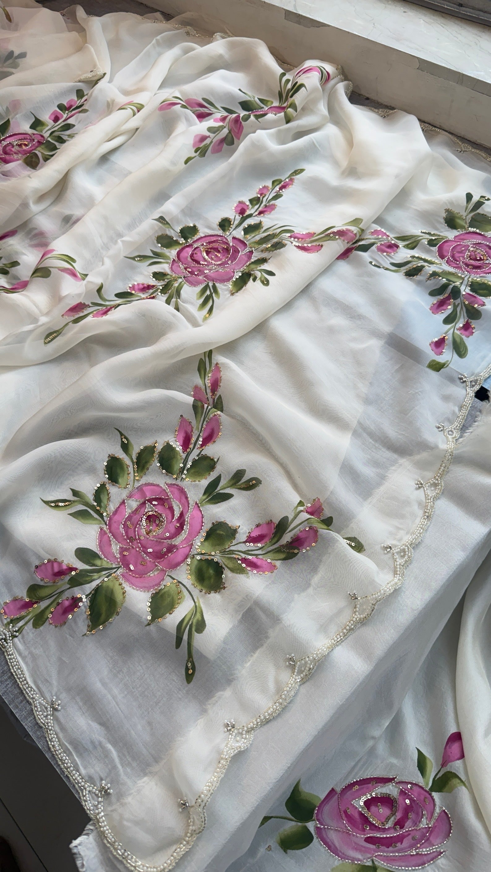 Pure Organza Hand-Painted Saree with Kutdana & Pearl Work