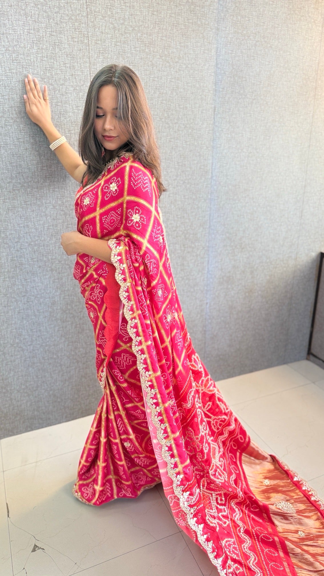 Pure Gajji Silk Lakdi Patta Bandhani Saree with Gotapatti, Pearl Sequins & Scallop Border