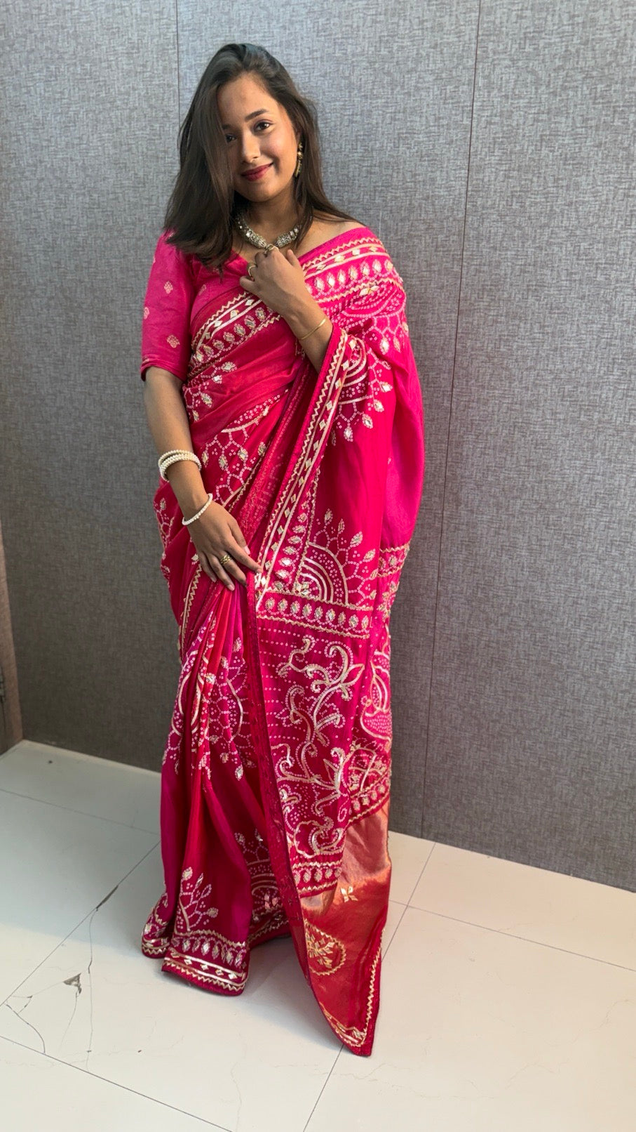 Premium Russian Silk Hand Weaving Saree with Intricate Zari Work – Festive & Wedding Collection