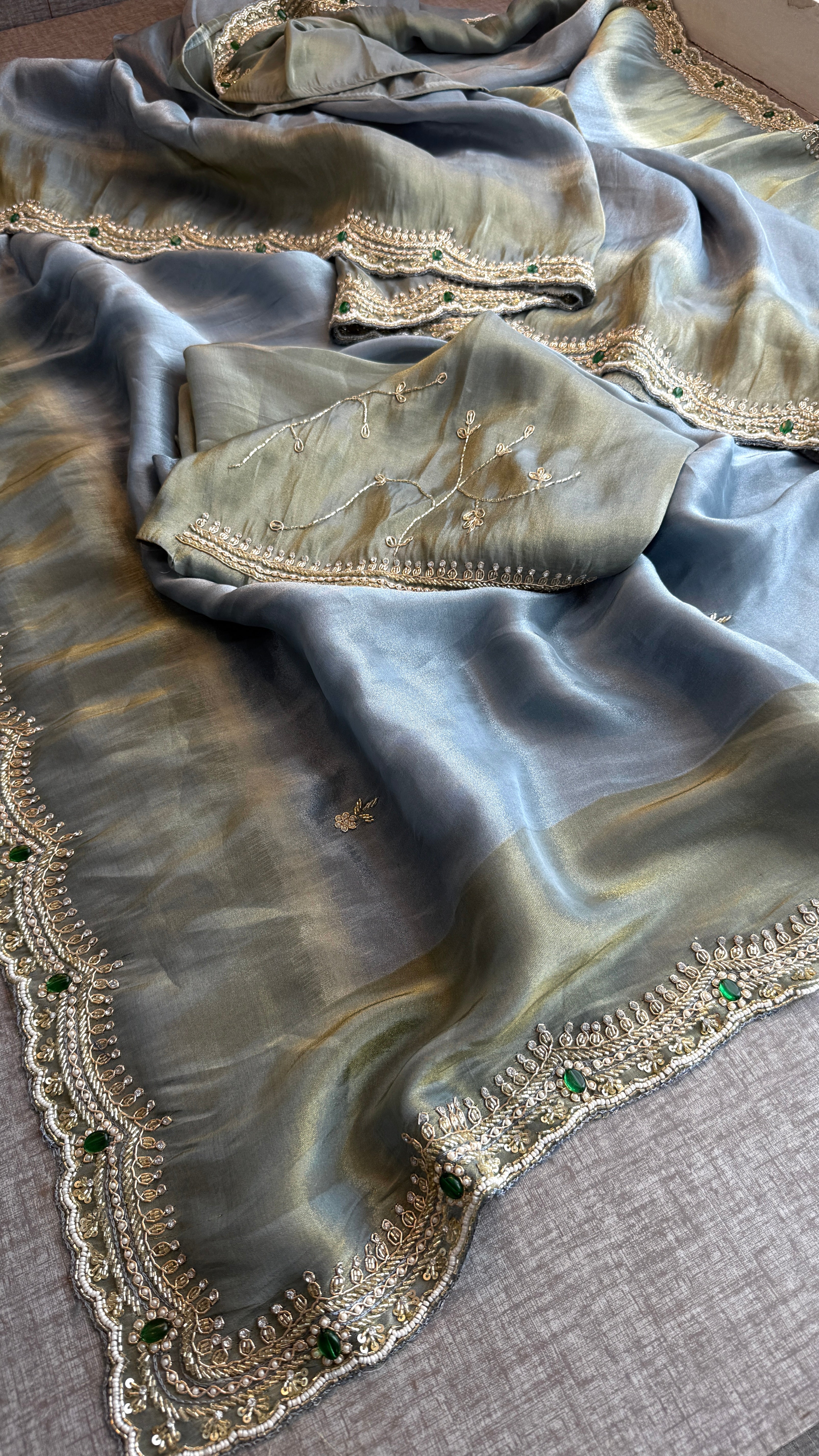 Pure tissue munga silk with stone work