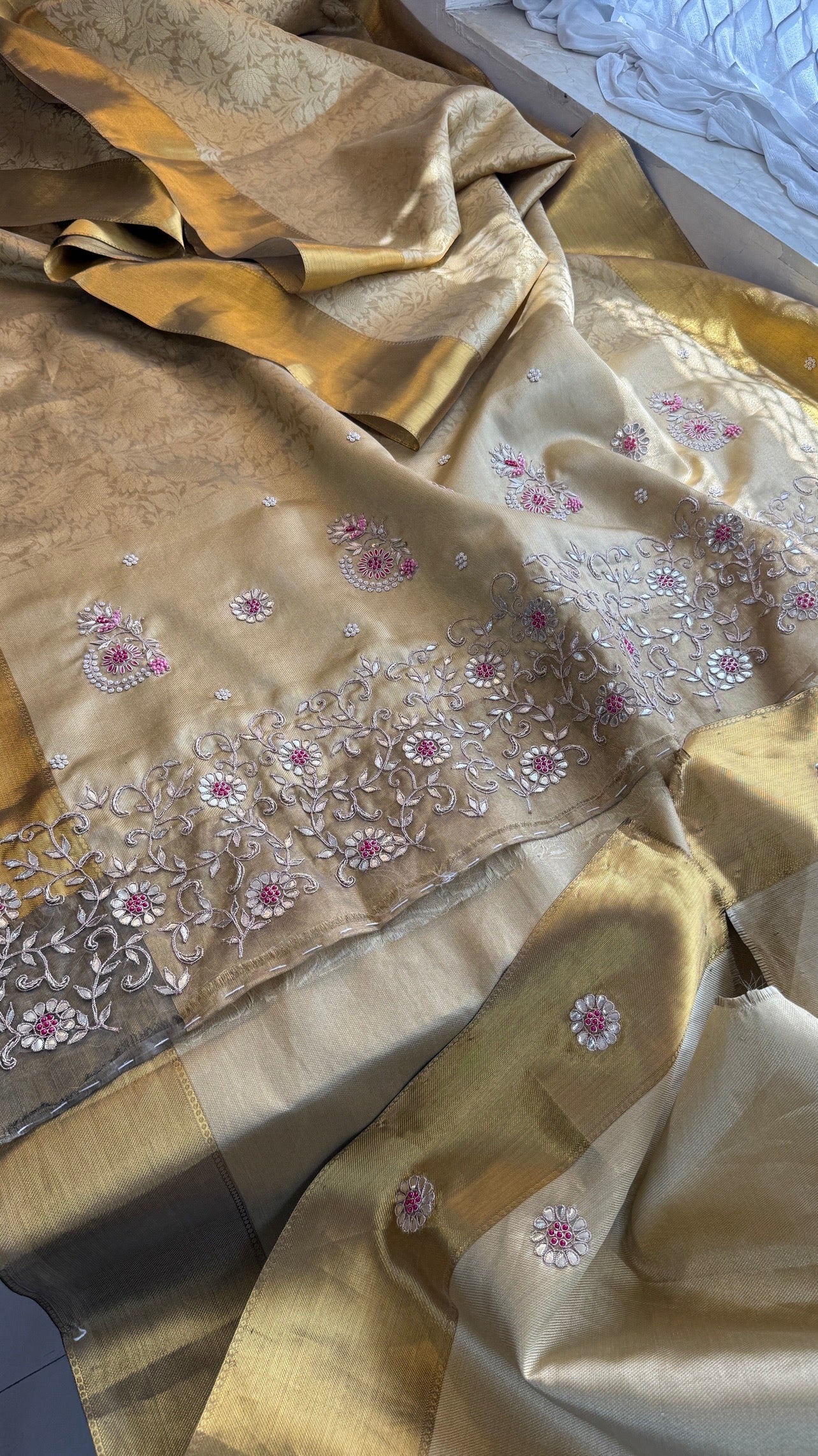 Banarasi Tissue Saree With Heavy work over Pallu