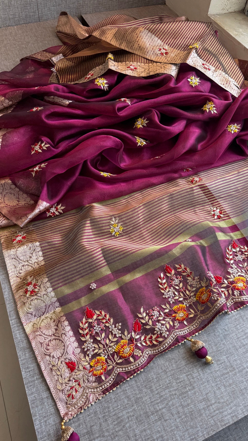 Tissue Silk Banarasi Saree with Gotapatti, Zardozi & Pearl Handwork – Heavy Designer Pallu