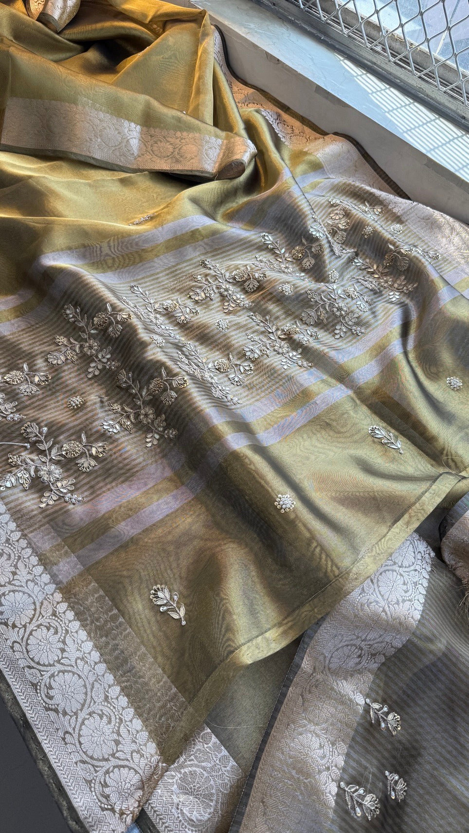 Pure Soft Silk Banarasi Weaving Saree with Zardozi Gotapatti & Pearl Sequins Pallu