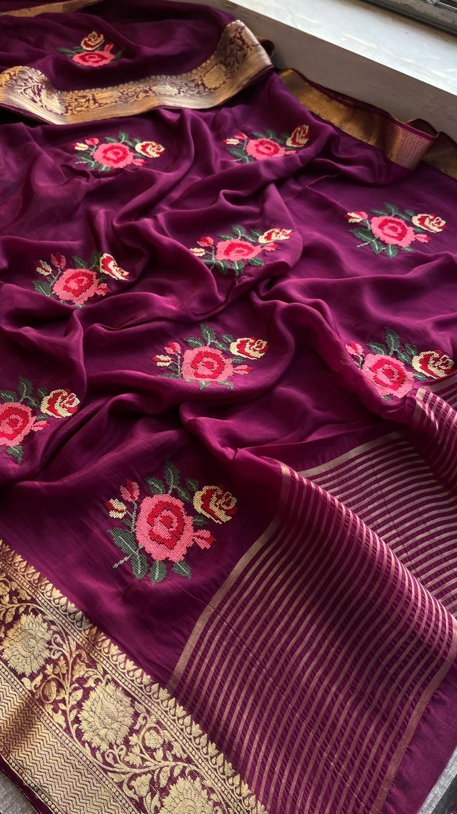 Elegant Soft Munga Silk Banarasi Saree with Multi-Thread Embroidery & Rich Zari Weaving