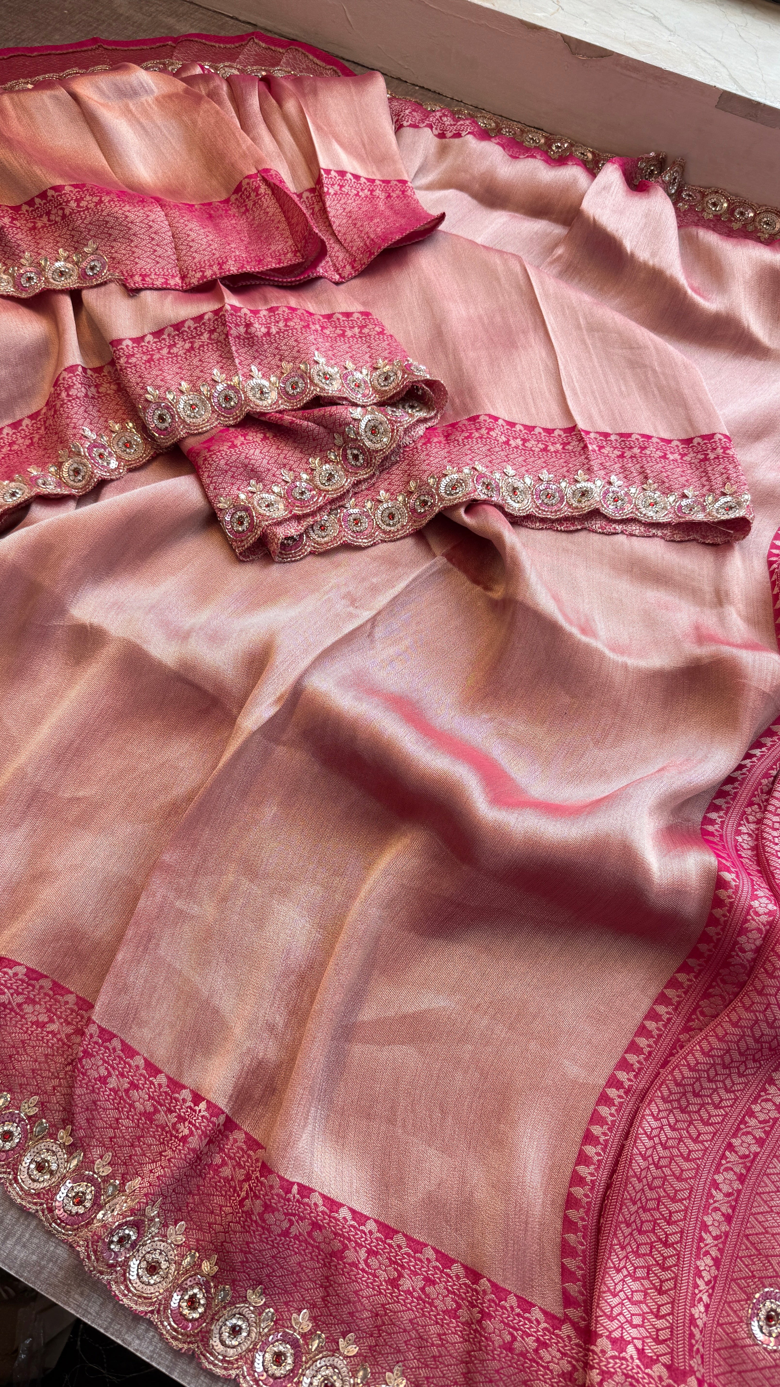 Khaddi georgette banarasi weaving