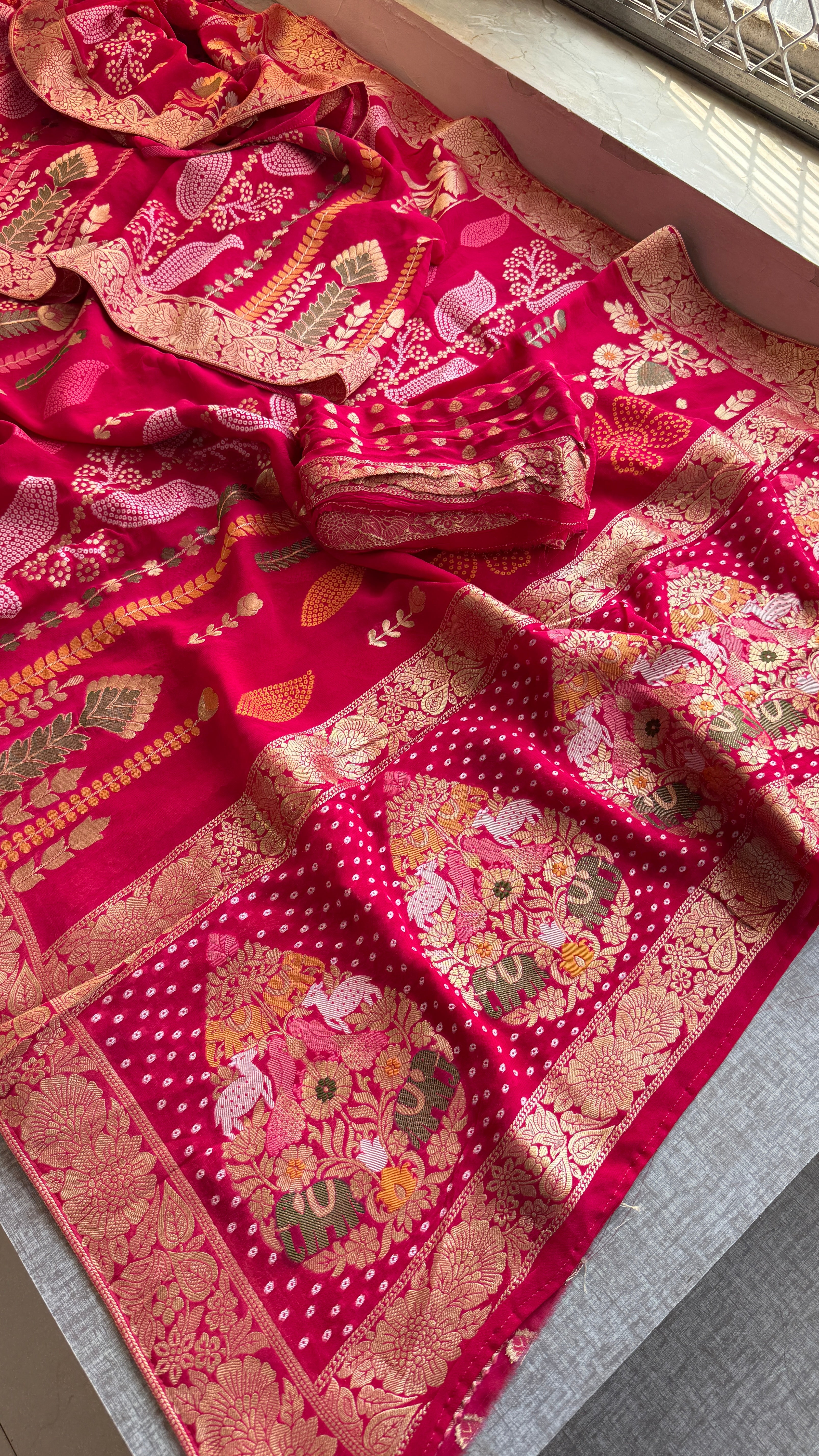 Stunning Magenta Pink Banarasi Soft Georgette Saree – Traditional Zari & Festive Special