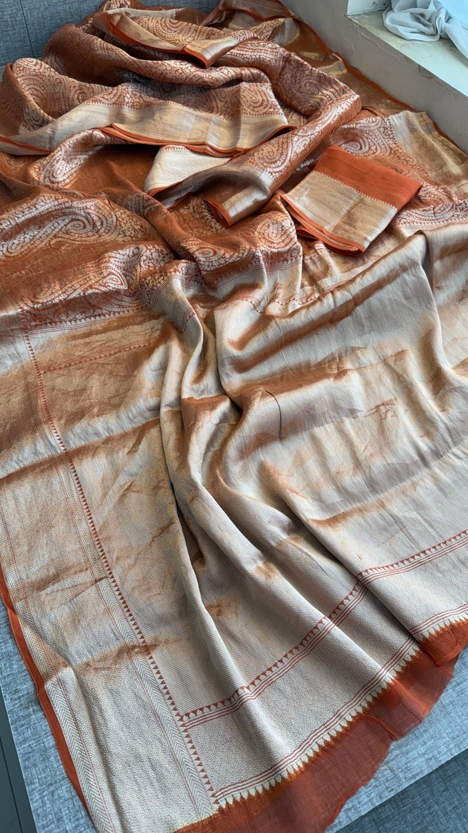 Khaddi Georgette Banarasi Weaving Saree with Elegant Zari Border – Soft Festive Drape
