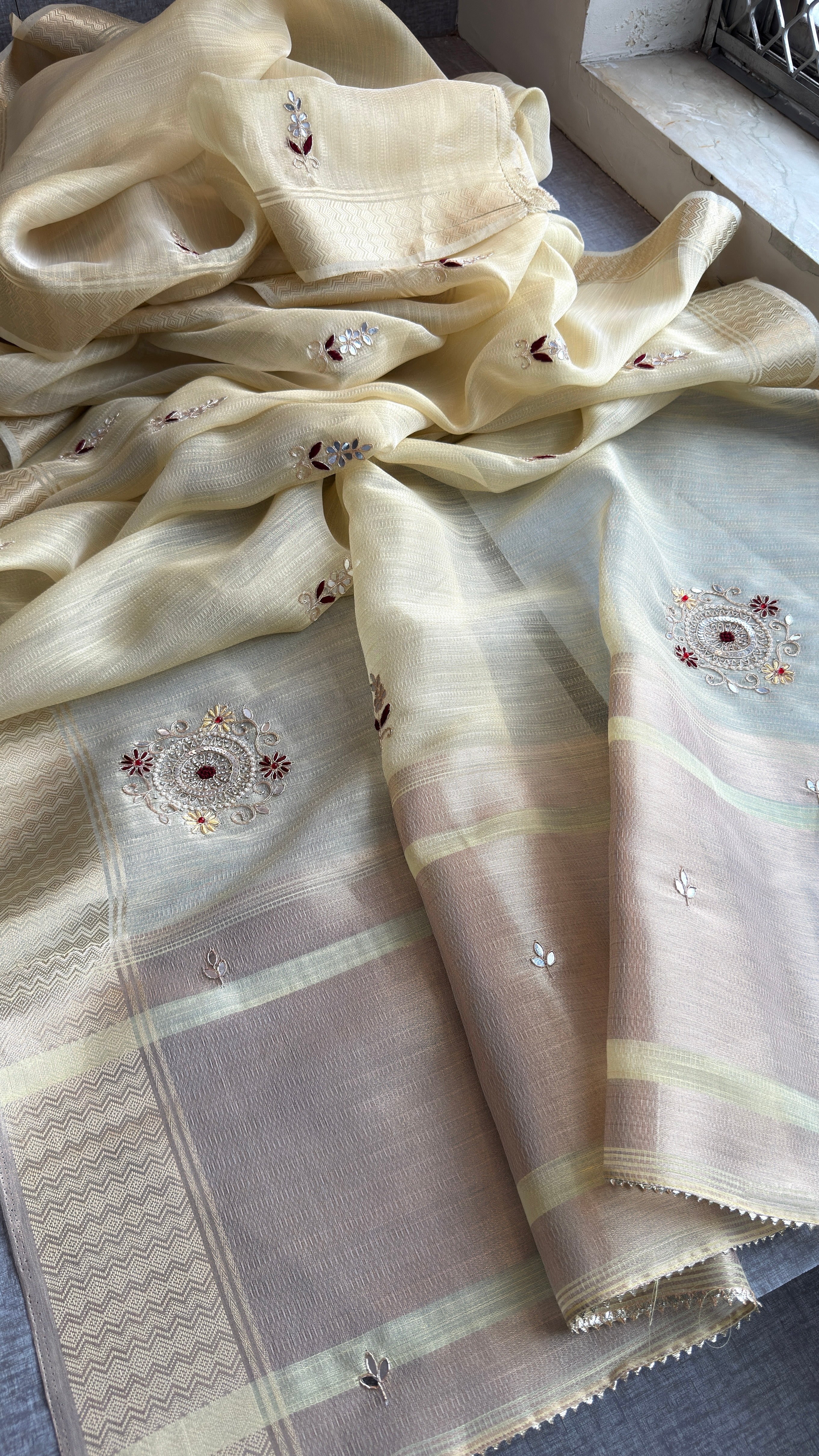Pure Tissue Linen Banarasi Saree | Zardozi & Kutdana Handwork Saree