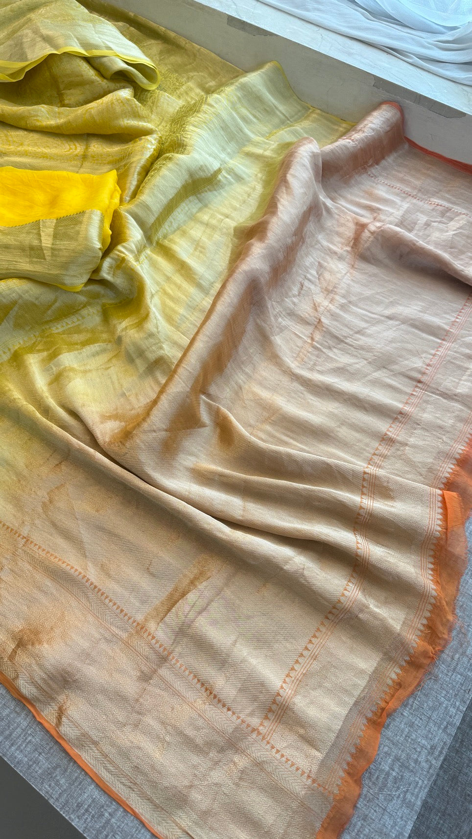 Khaddi Georgette Banarasi Weaving Saree with Elegant Zari Border – Soft Festive Drape