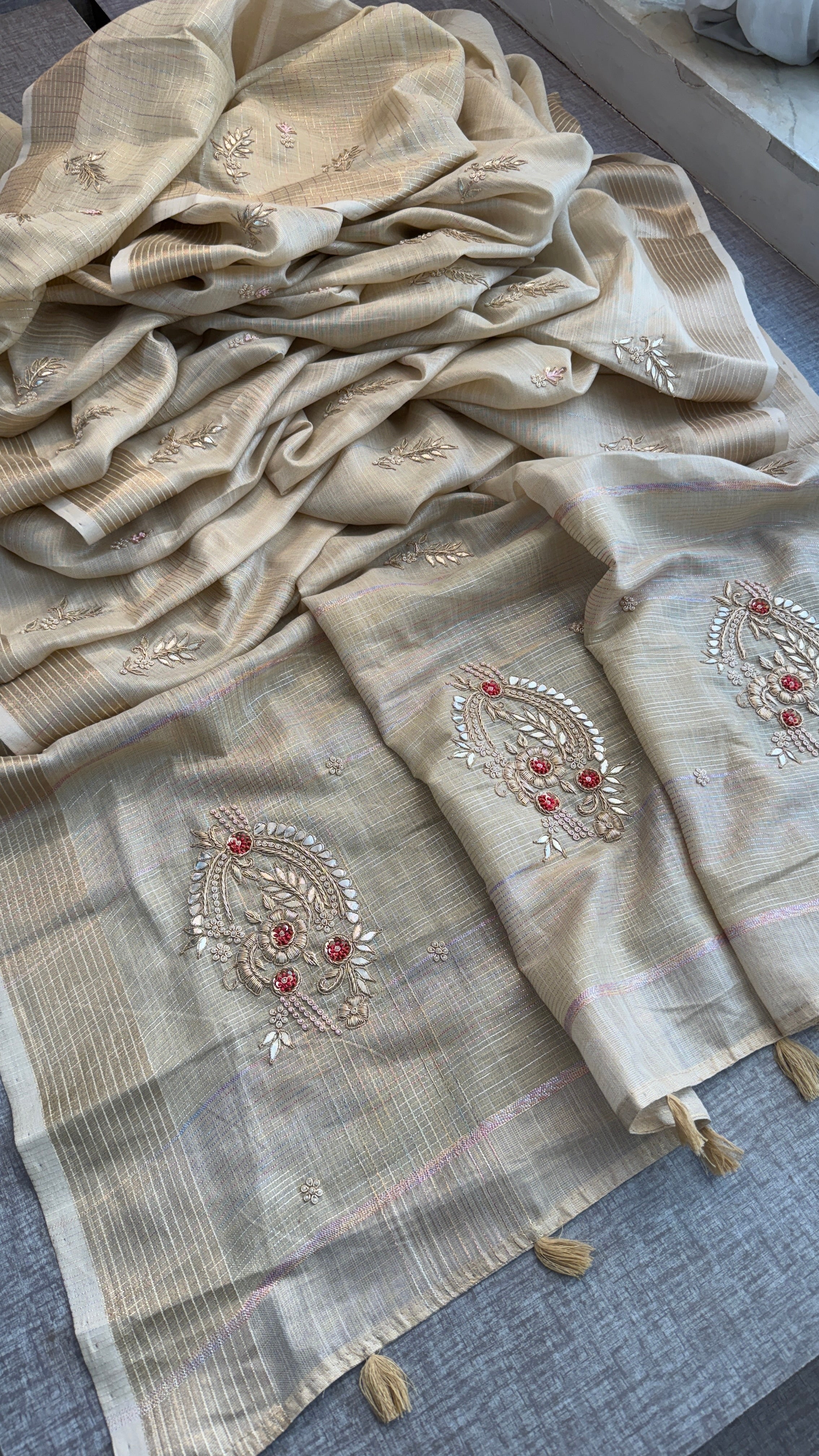 Pure tissue linen with banarasi weaving