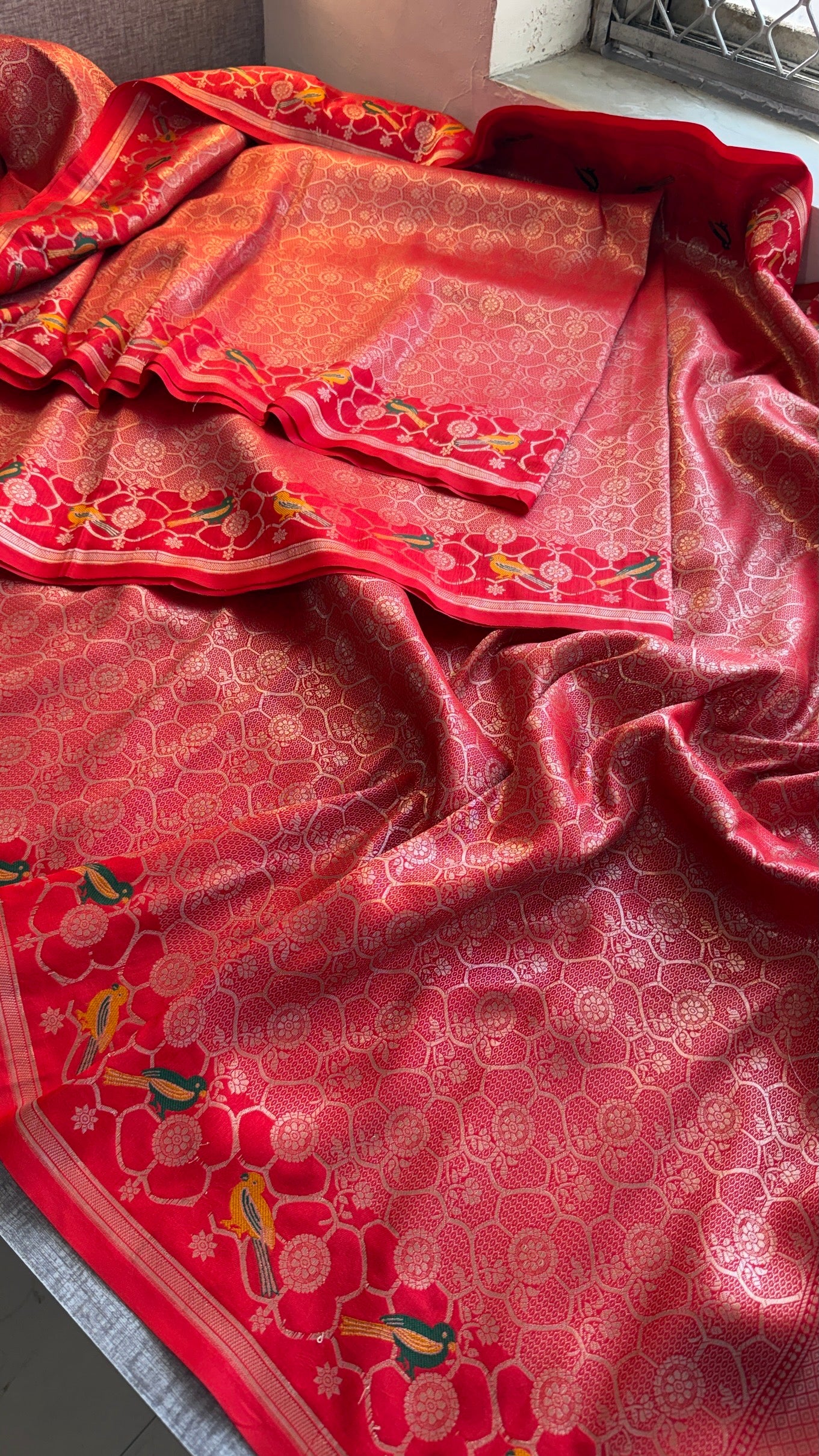 Soft Munga Silk Meena Banarasi Weaving Saree – Classic Royal Banarasi Elegance