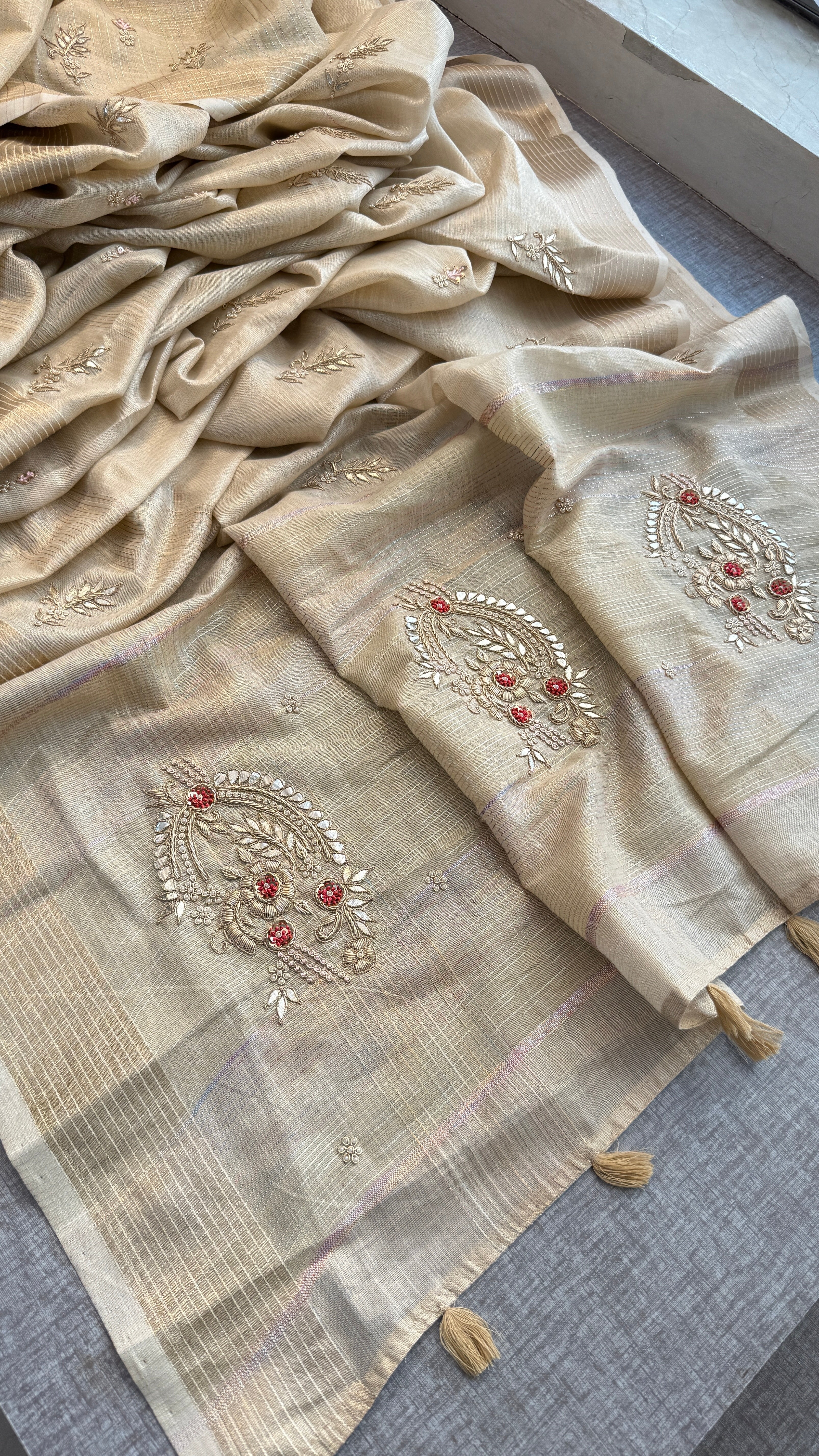 Pure tissue linen with banarasi weaving