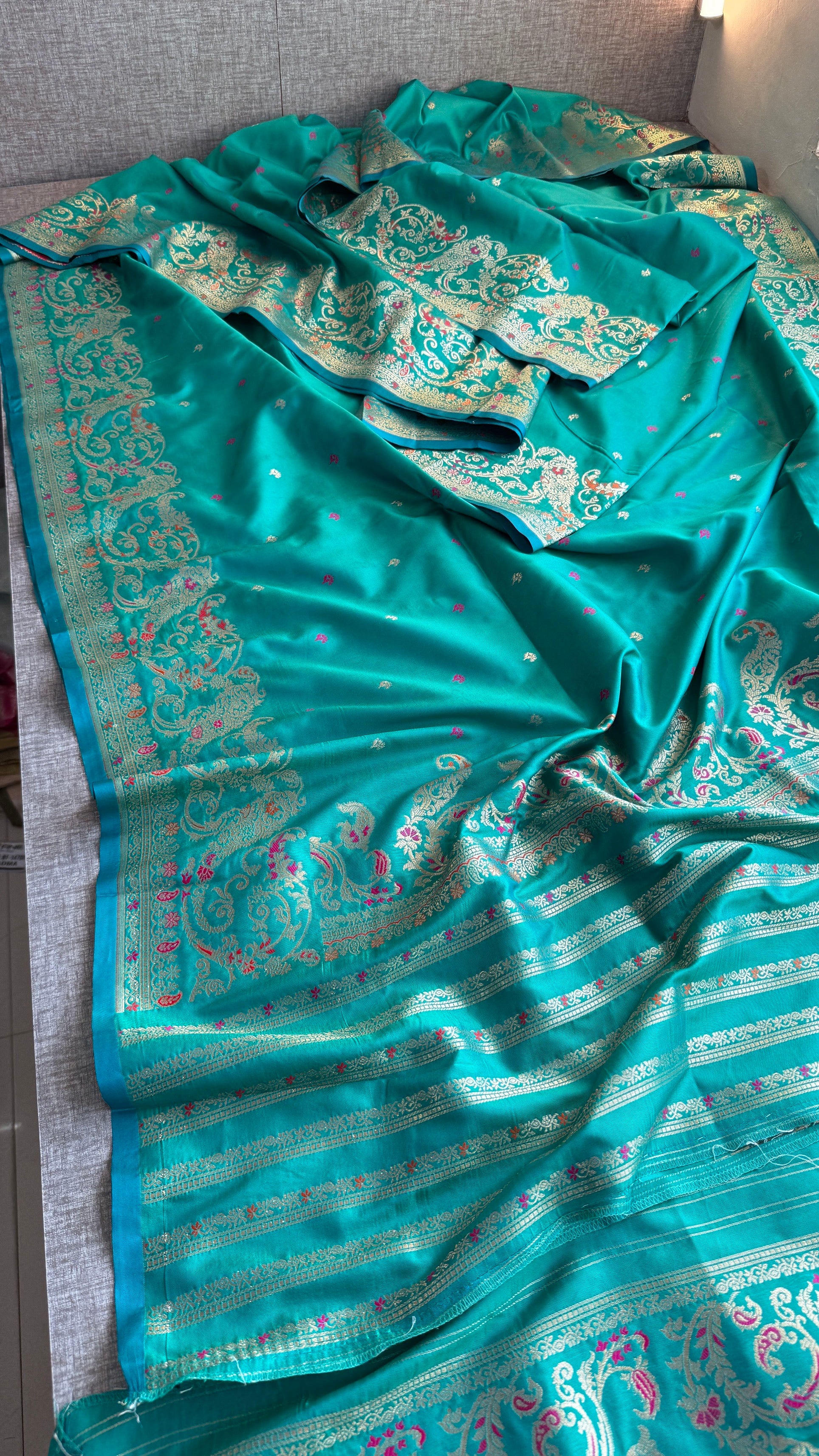 Soft Munga Silk Meena Banarasi Weaving Saree – Classic Royal Banarasi Elegance