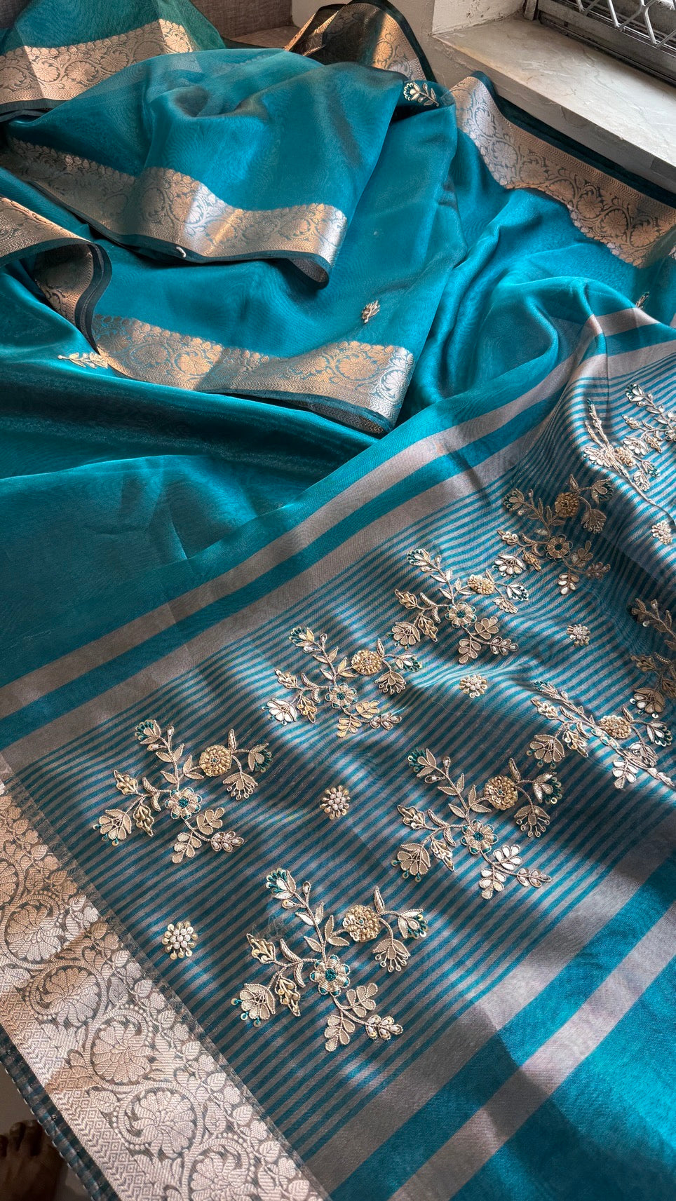 Pure Soft Silk Banarasi Weaving Saree with Zardozi Gotapatti & Pearl Sequins Pallu