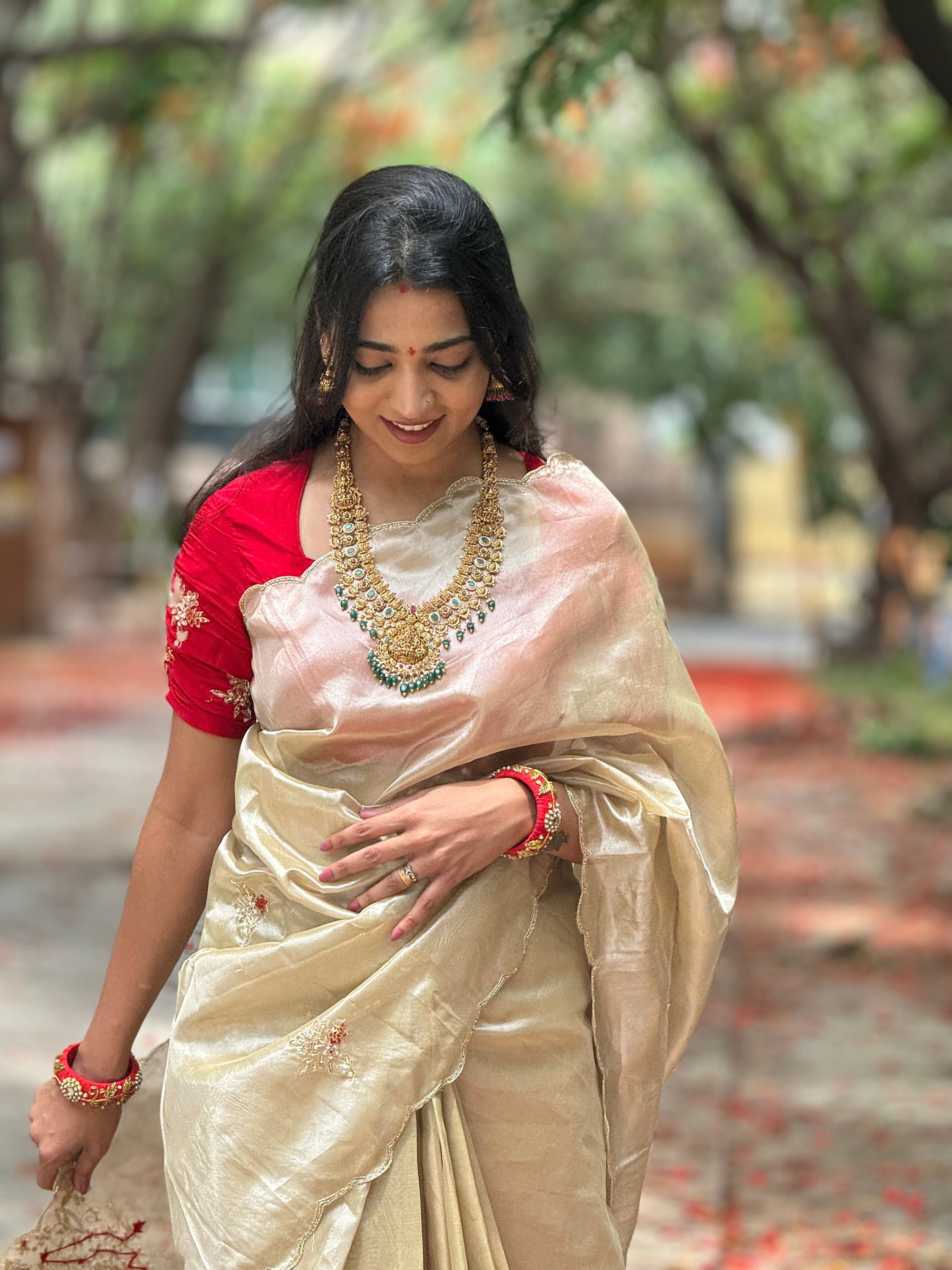 Tissue Silk Saree with Heavy Pallu