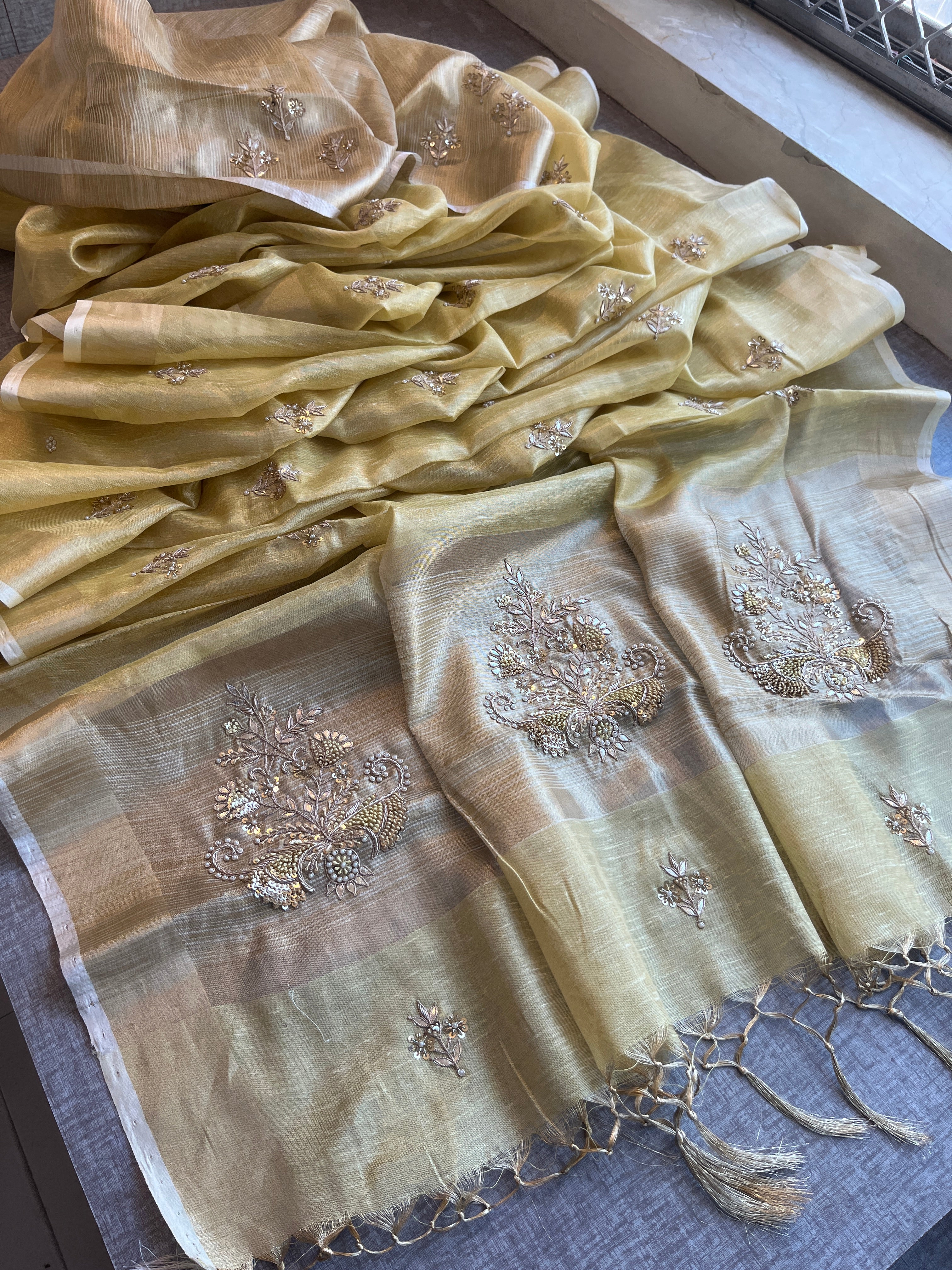 Tissue Linen Silk Saree