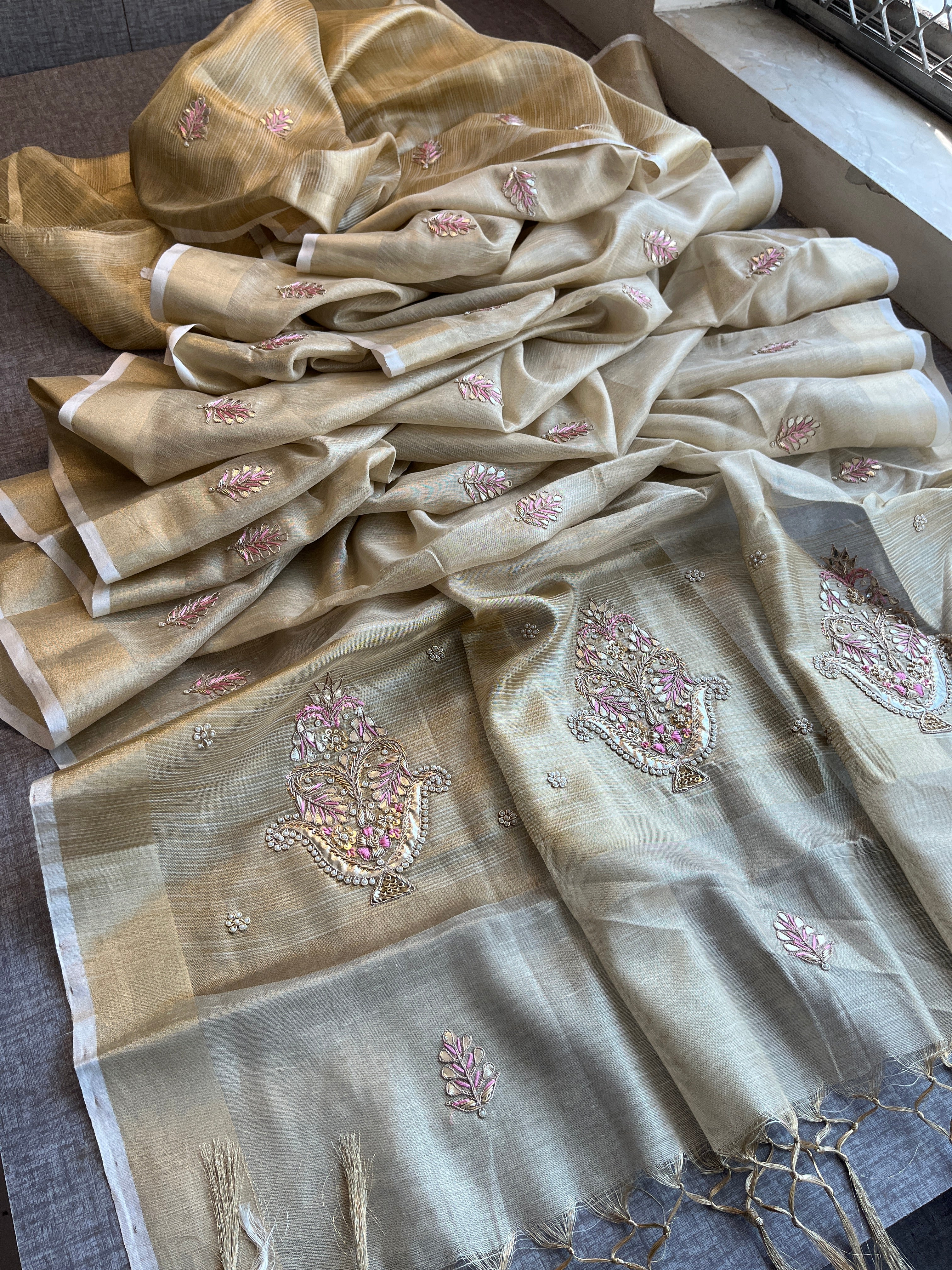 Soft Tissue Linen Silk Saree