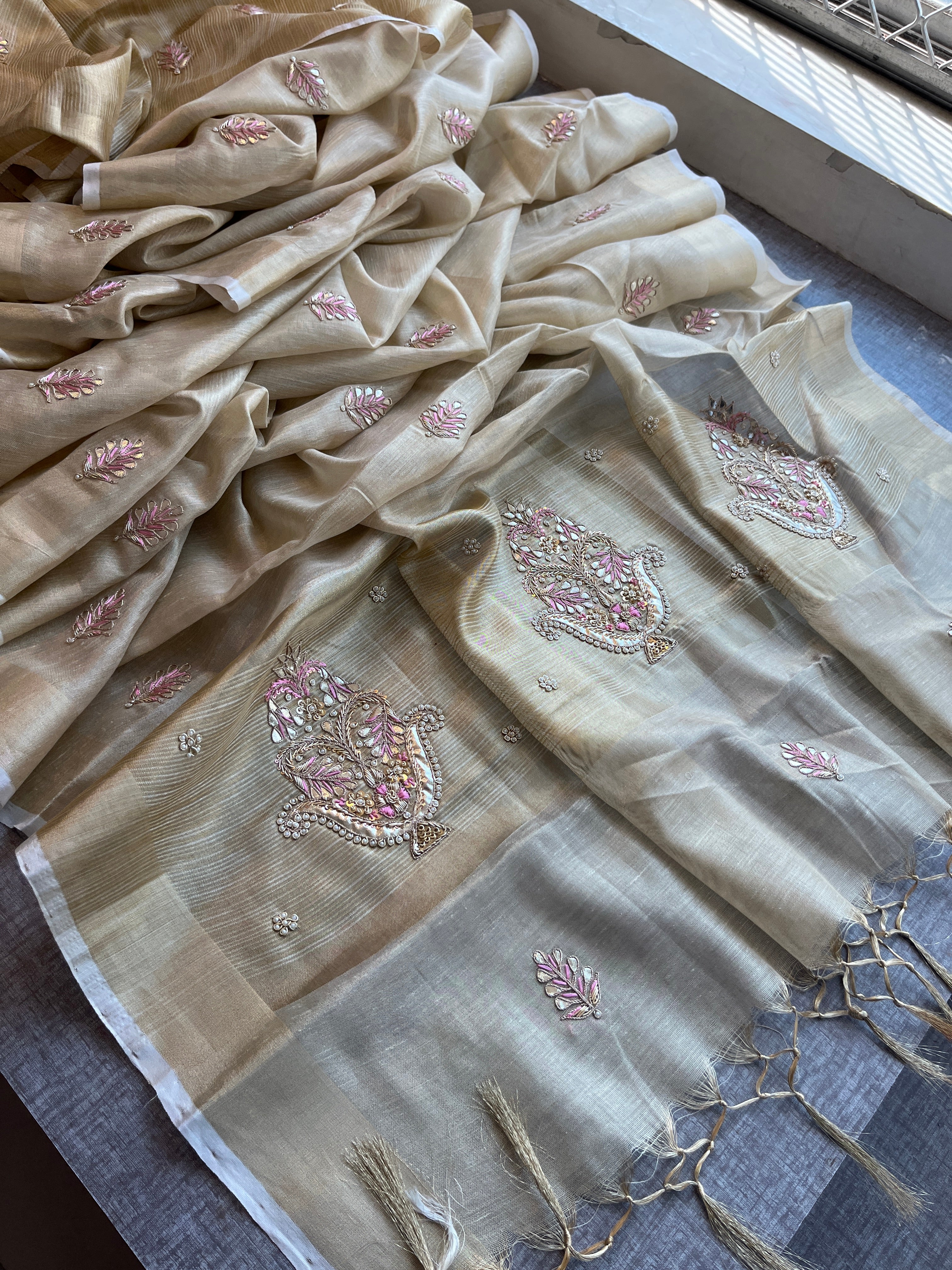 Soft Tissue Linen Silk Saree