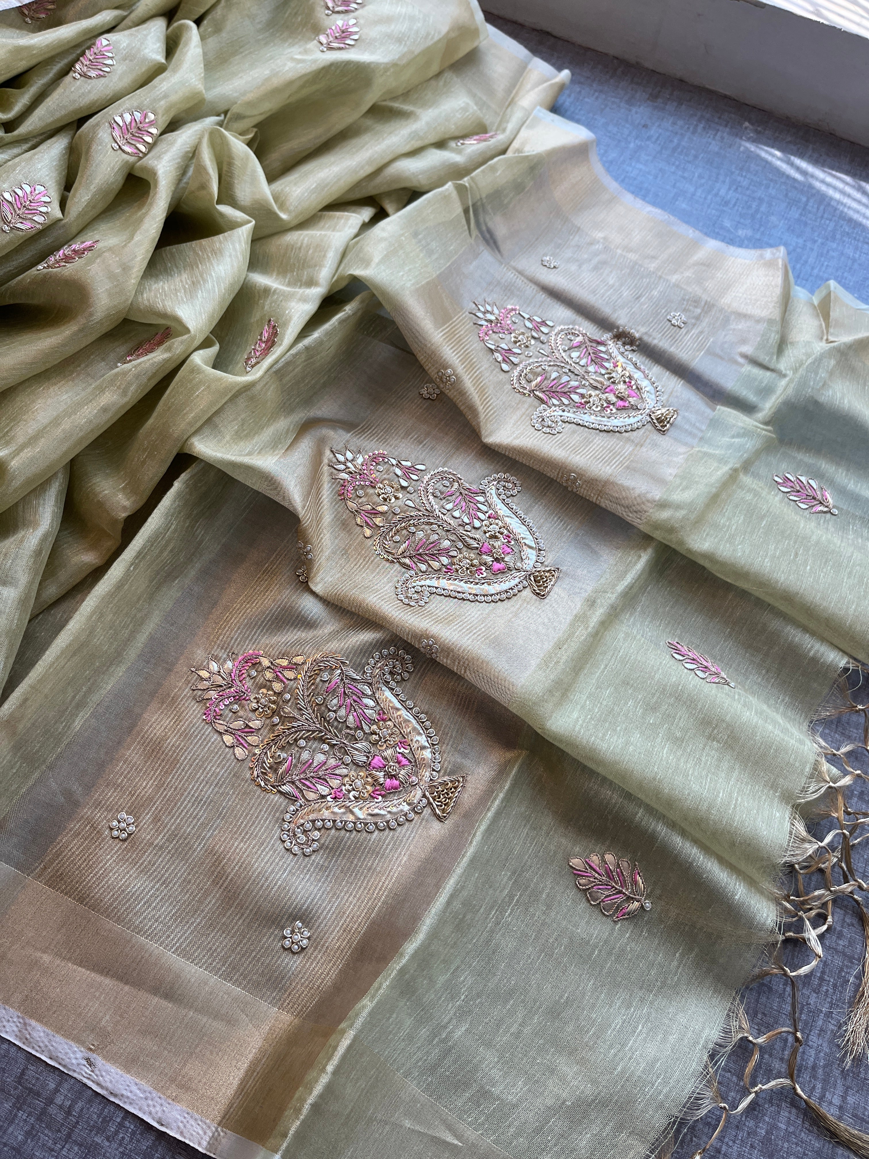 Soft Tissue Linen Silk Saree