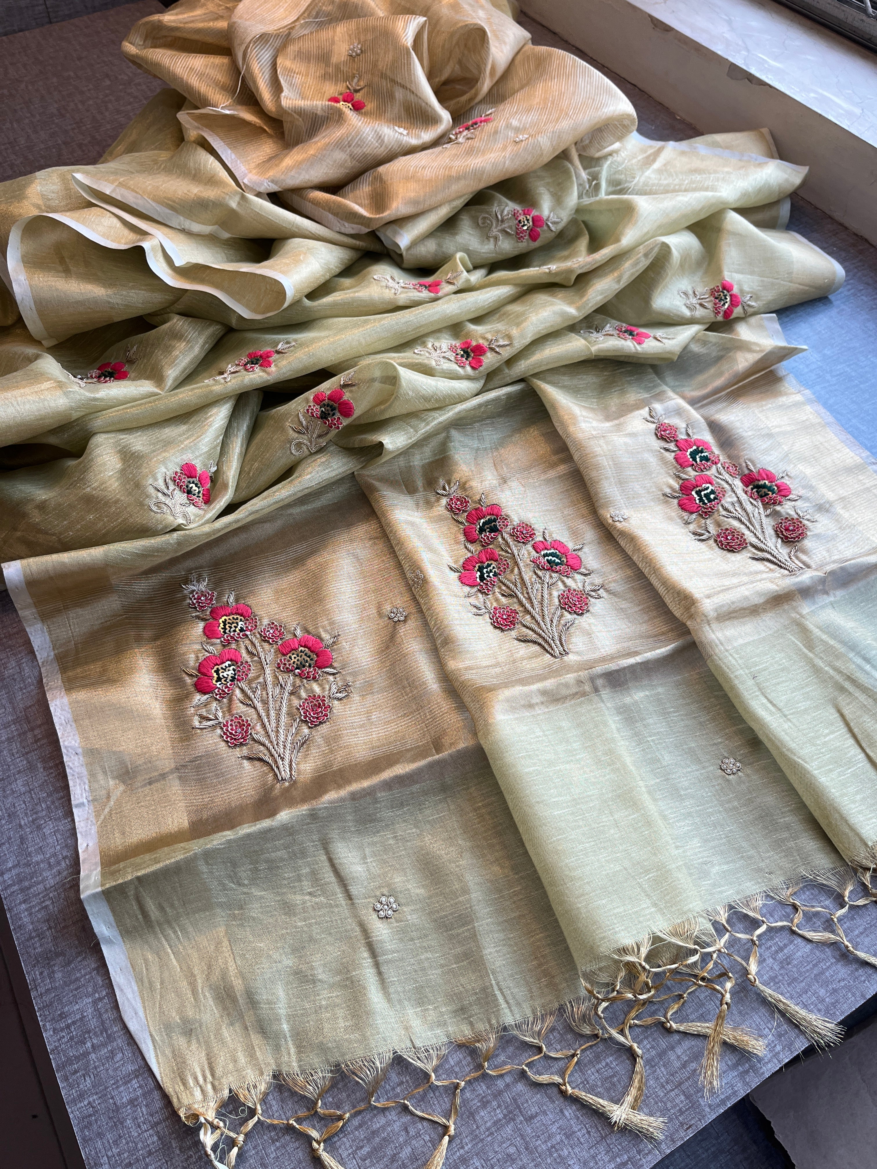 Pure Tissue Linen Silk Saree