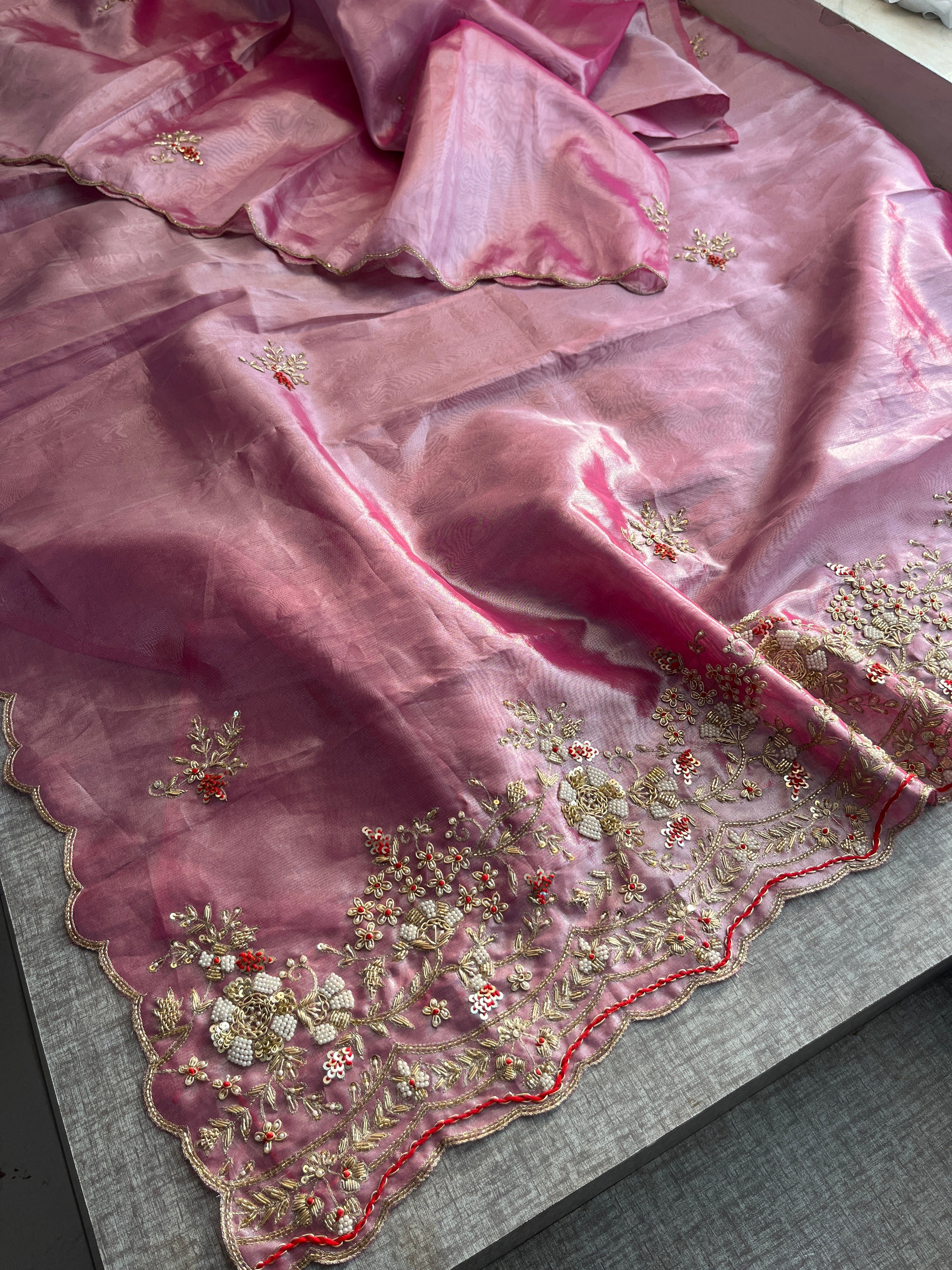 Tissue Silk Saree with Heavy Pallu