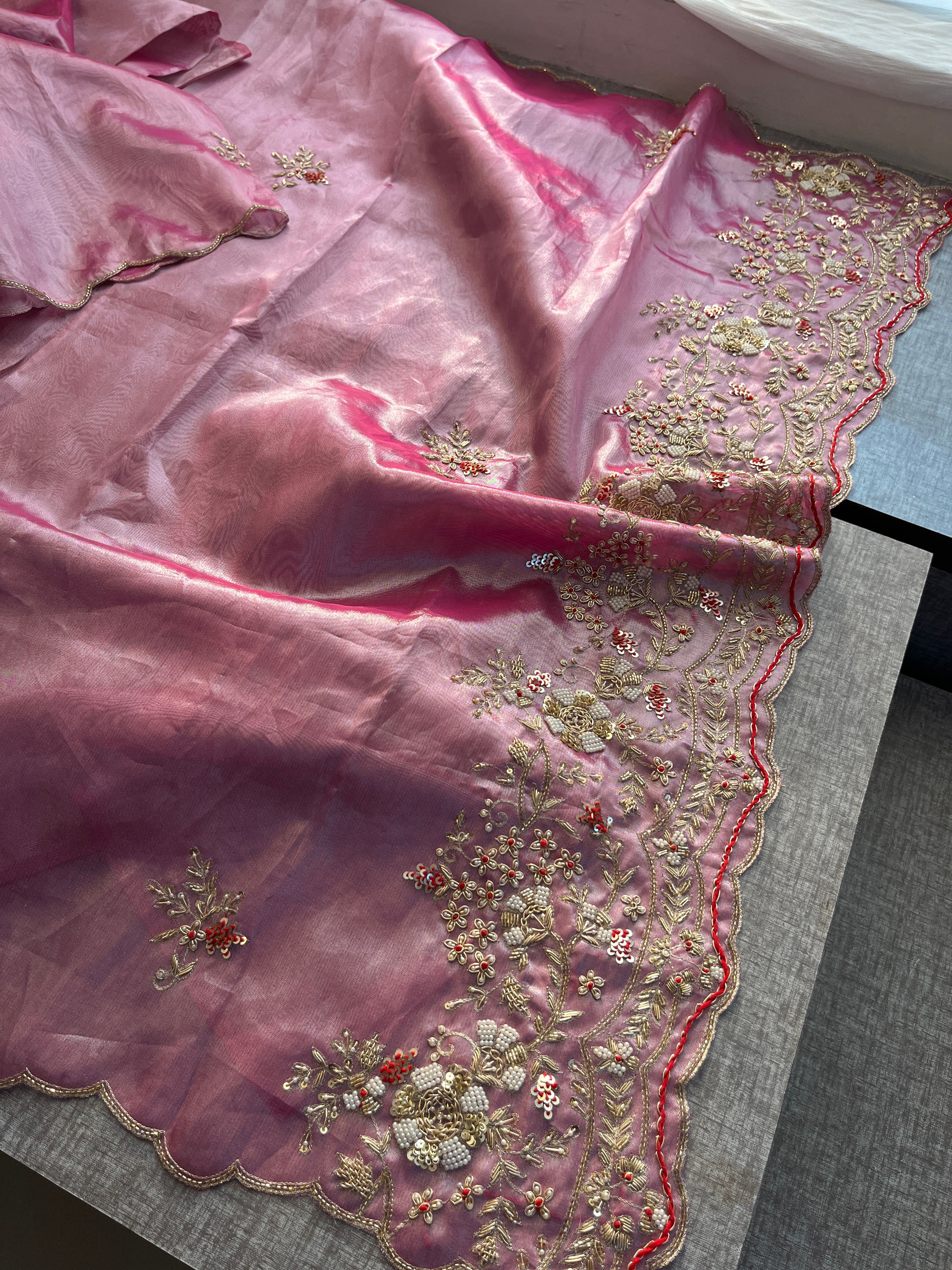 Tissue Silk Saree with Heavy Pallu