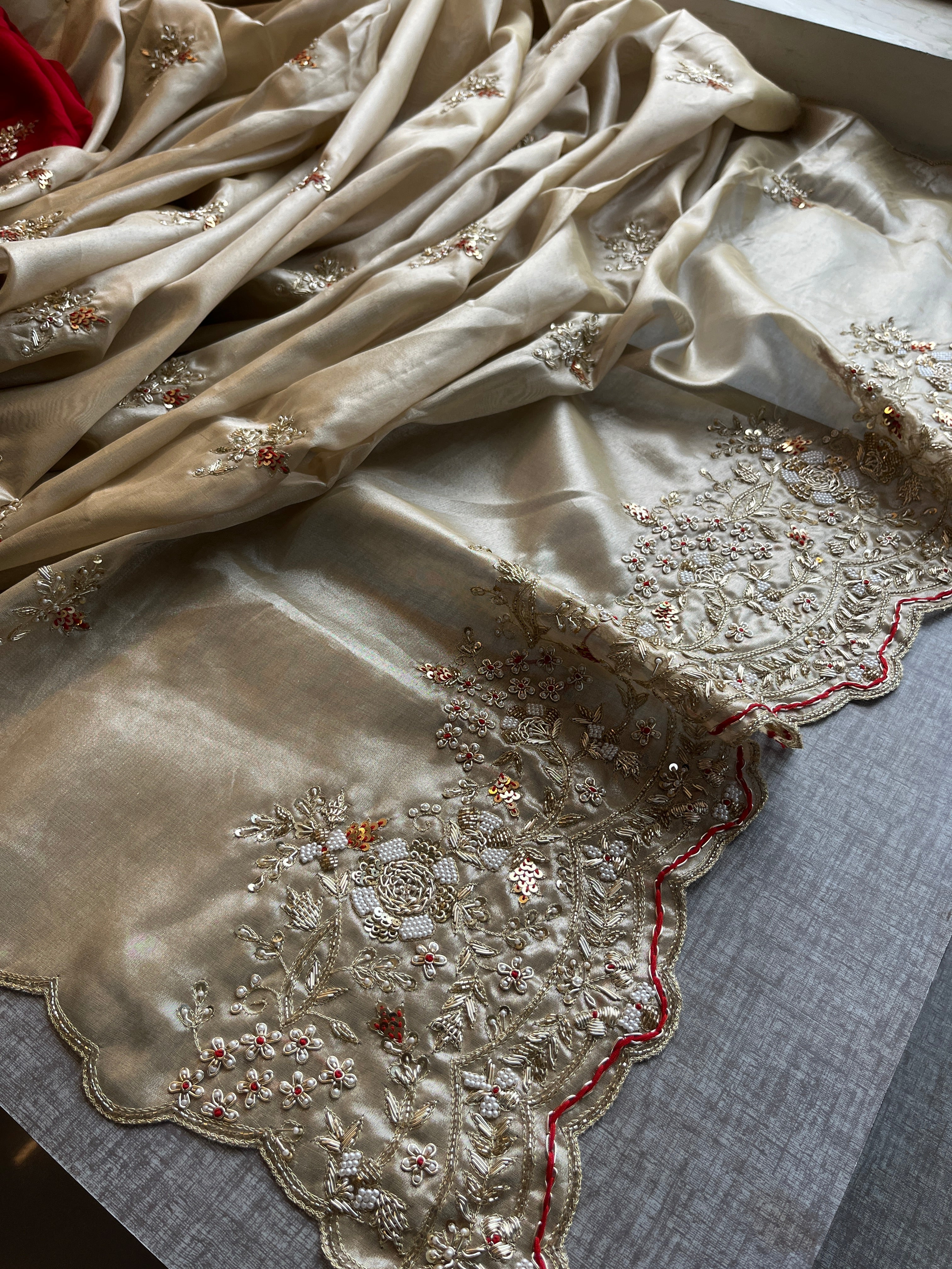 Tissue Silk Saree with Heavy Pallu