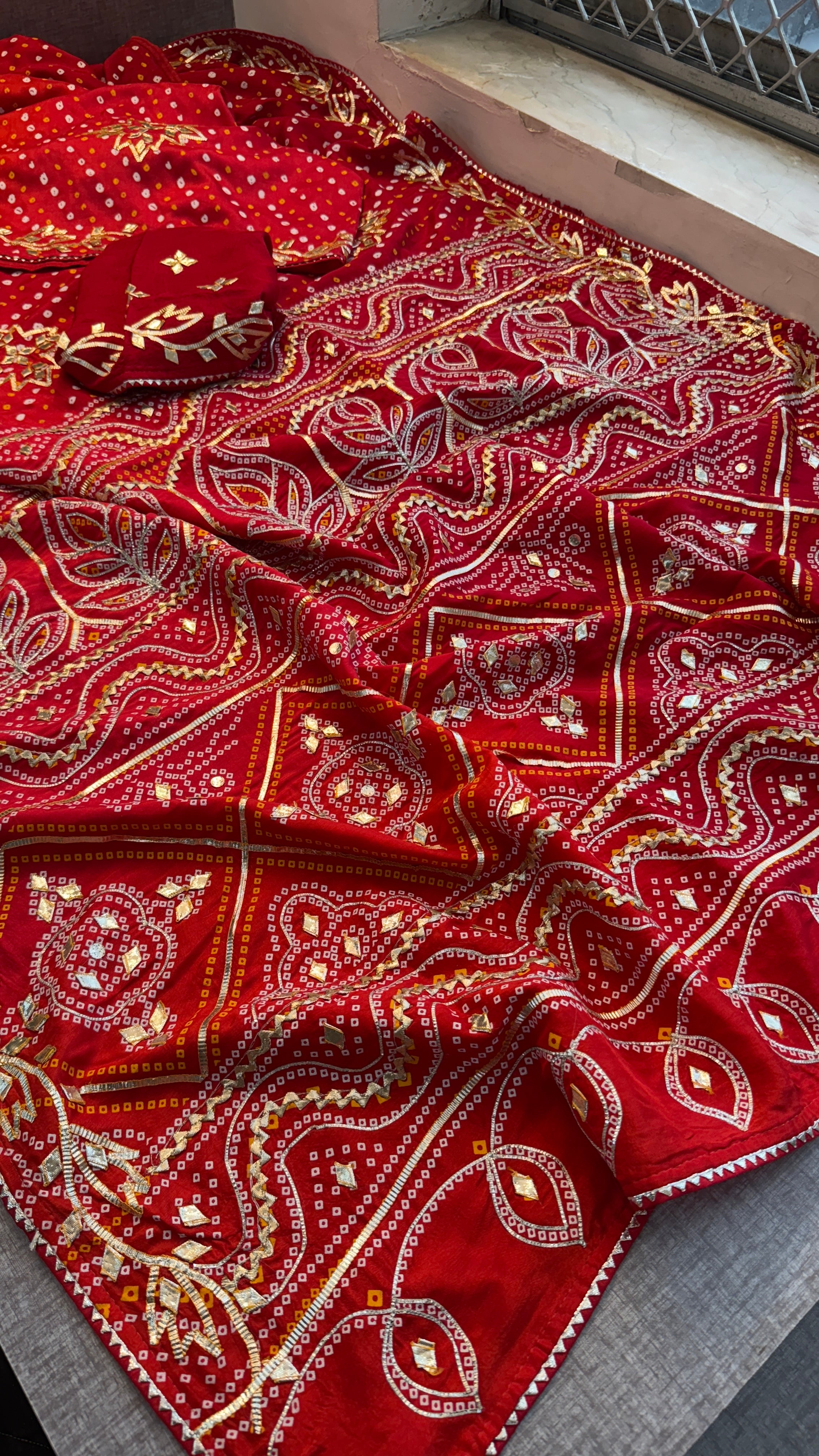 Pure Munga Silk Saree With Gotapatti