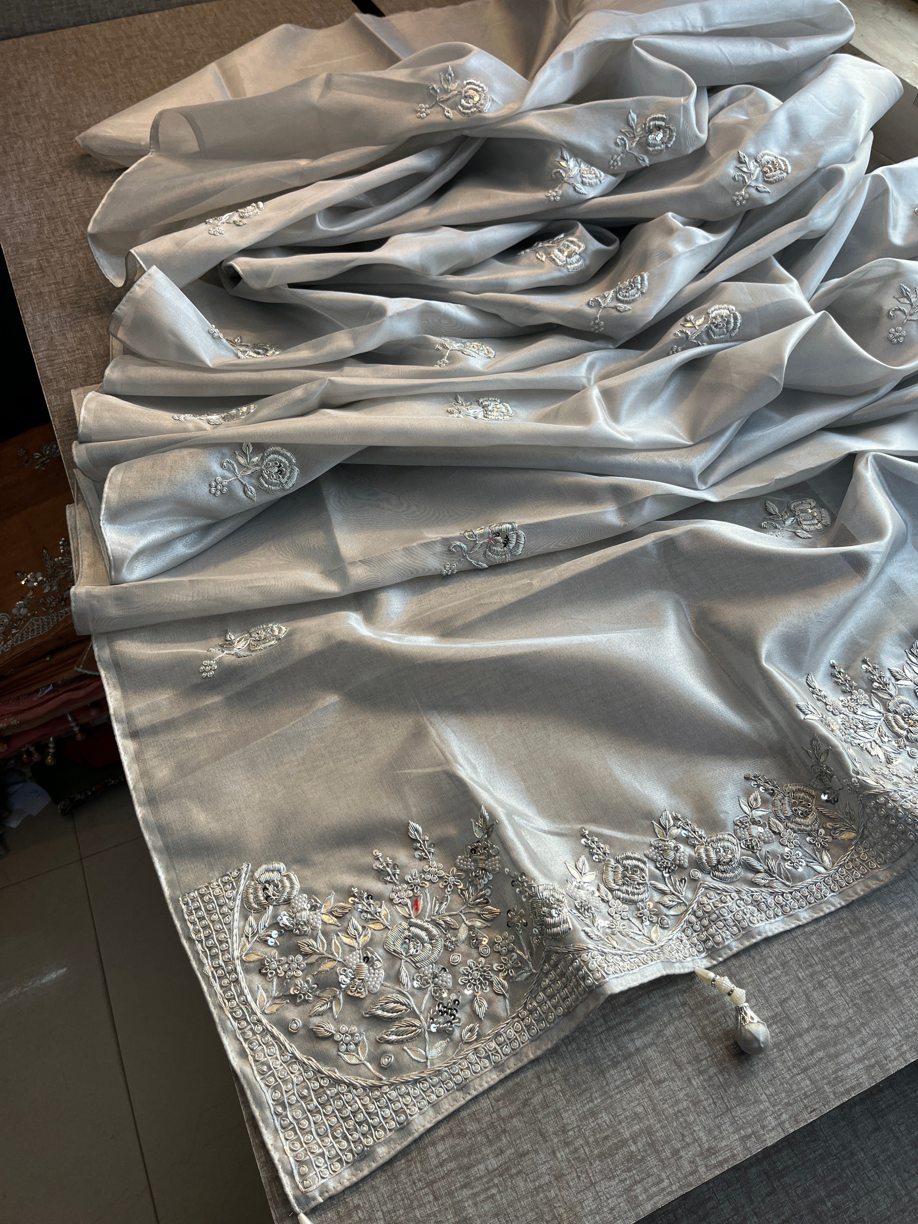 Pure Tissue Handloom Silk with Heavy Pallu